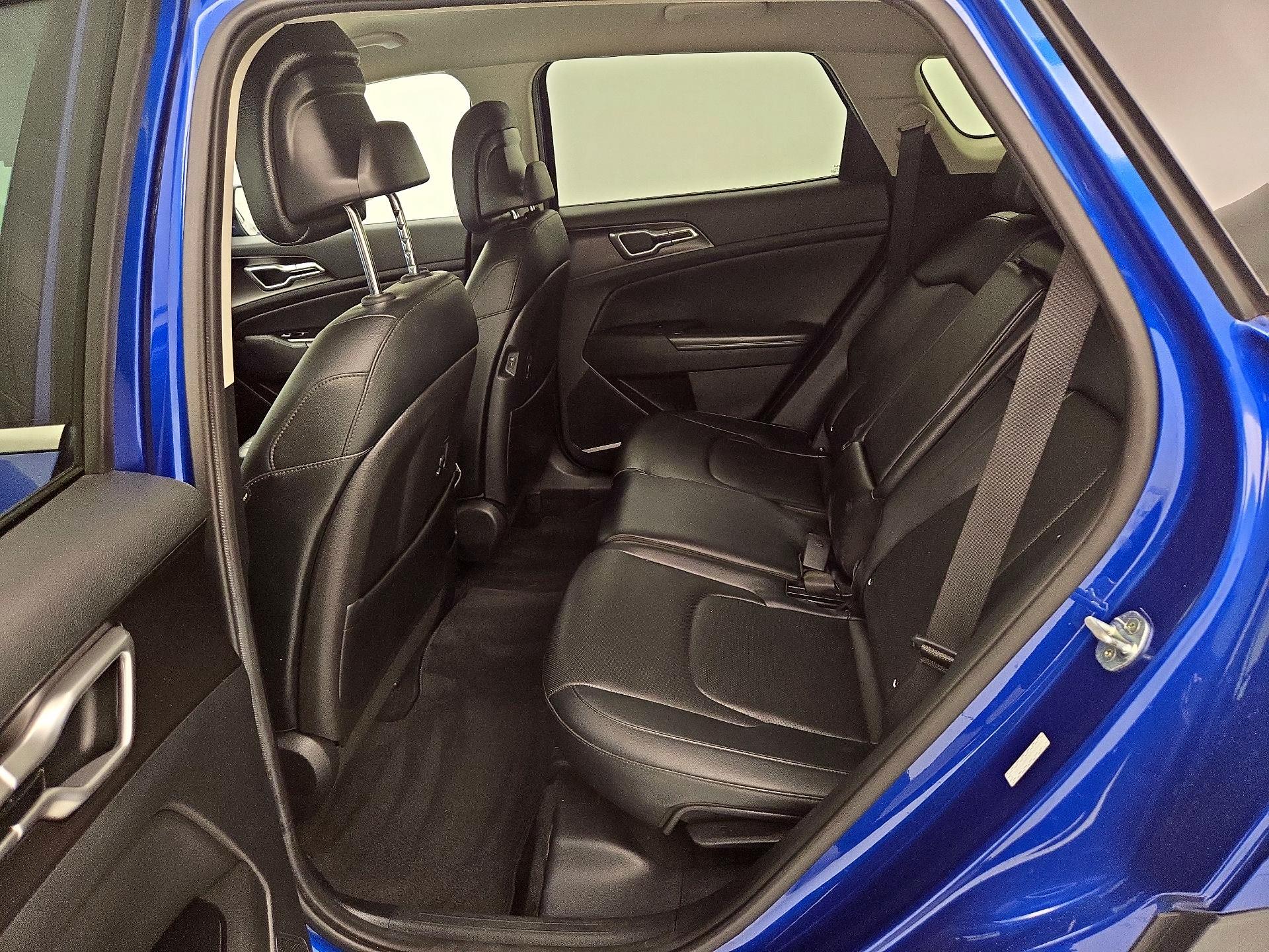 Thumbnail: 2023 Kia Sportage - 20