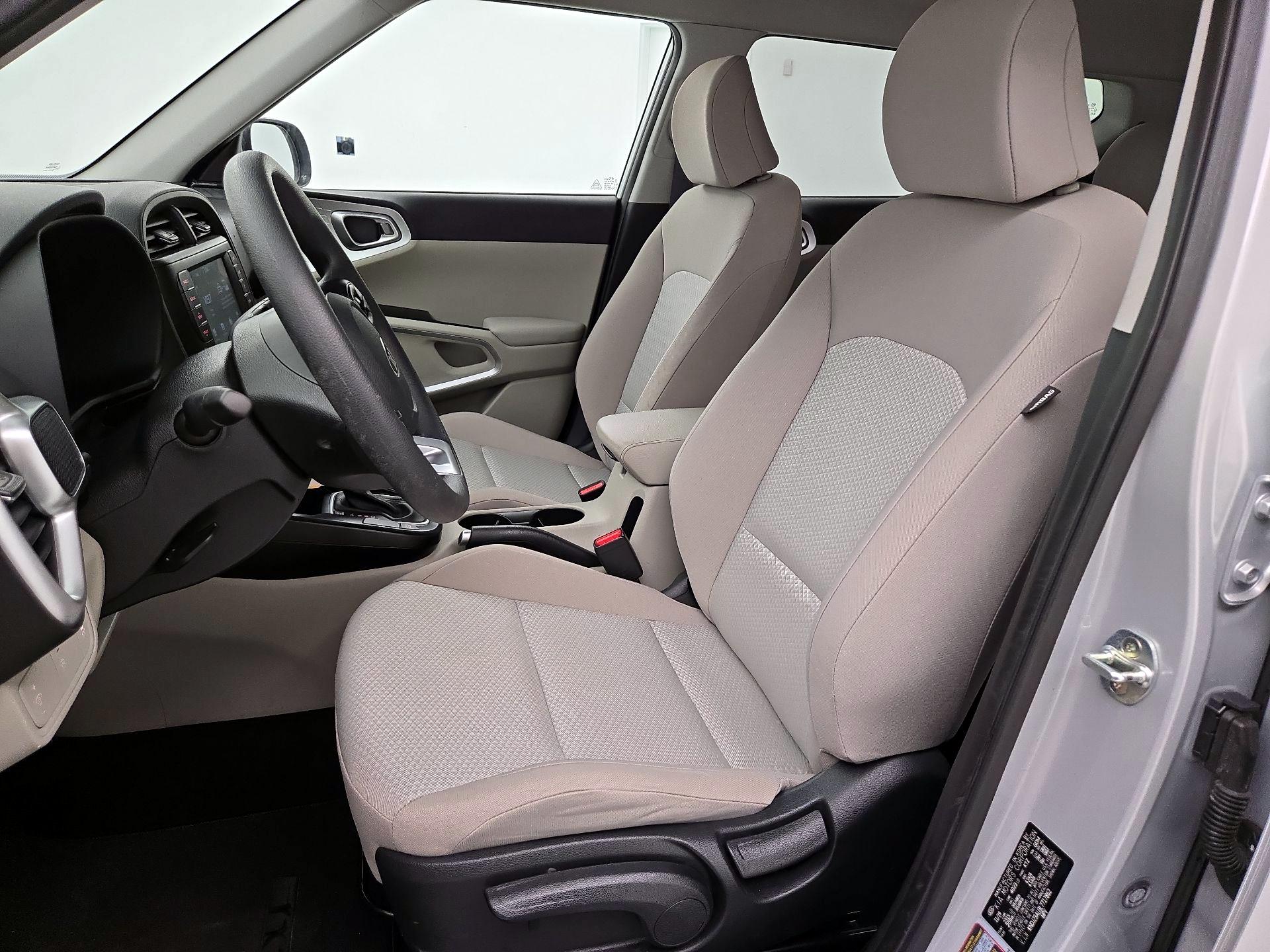 Thumbnail: 2020 Kia Soul - 11