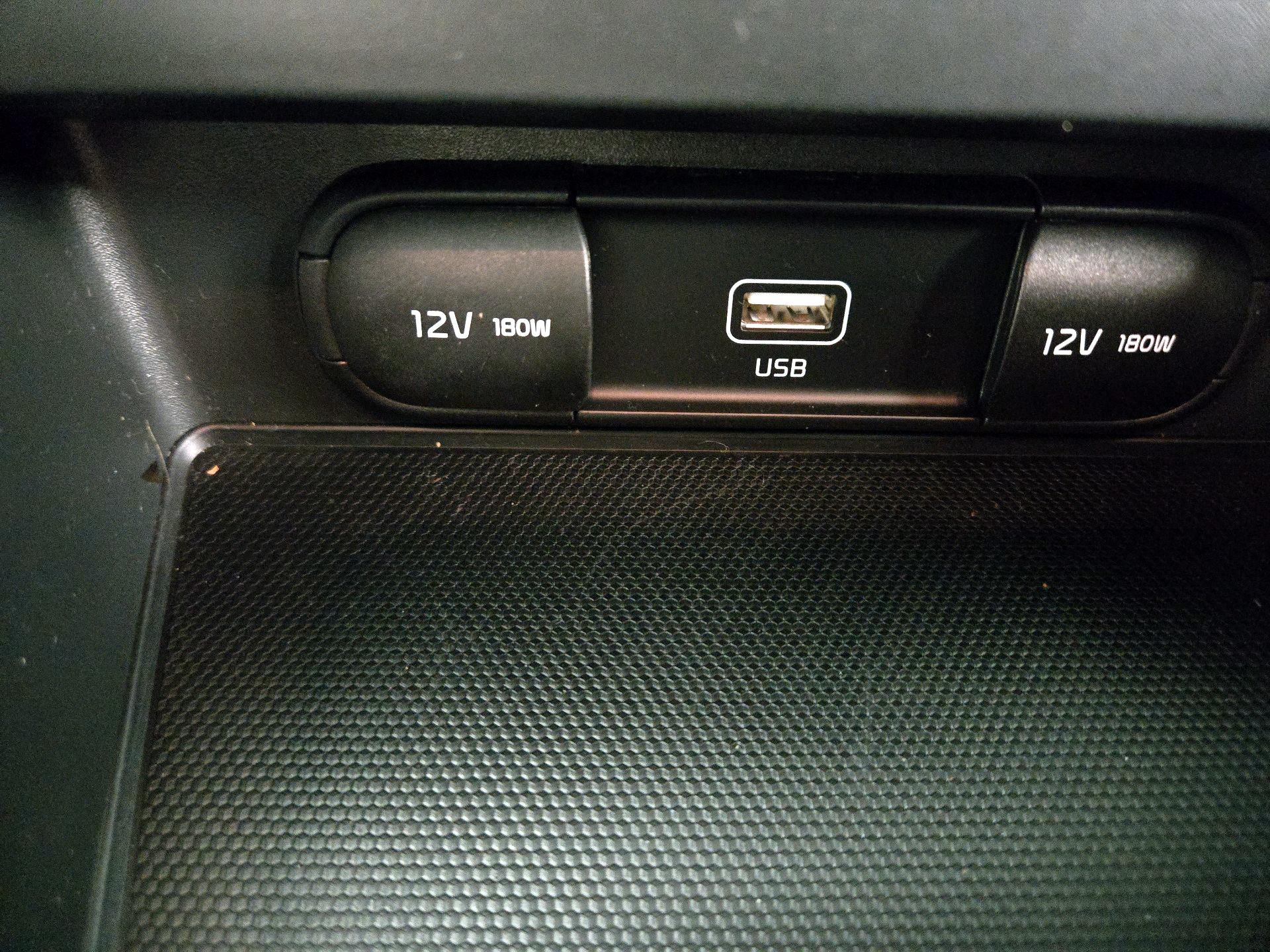 Thumbnail: 2020 Kia Soul - 18