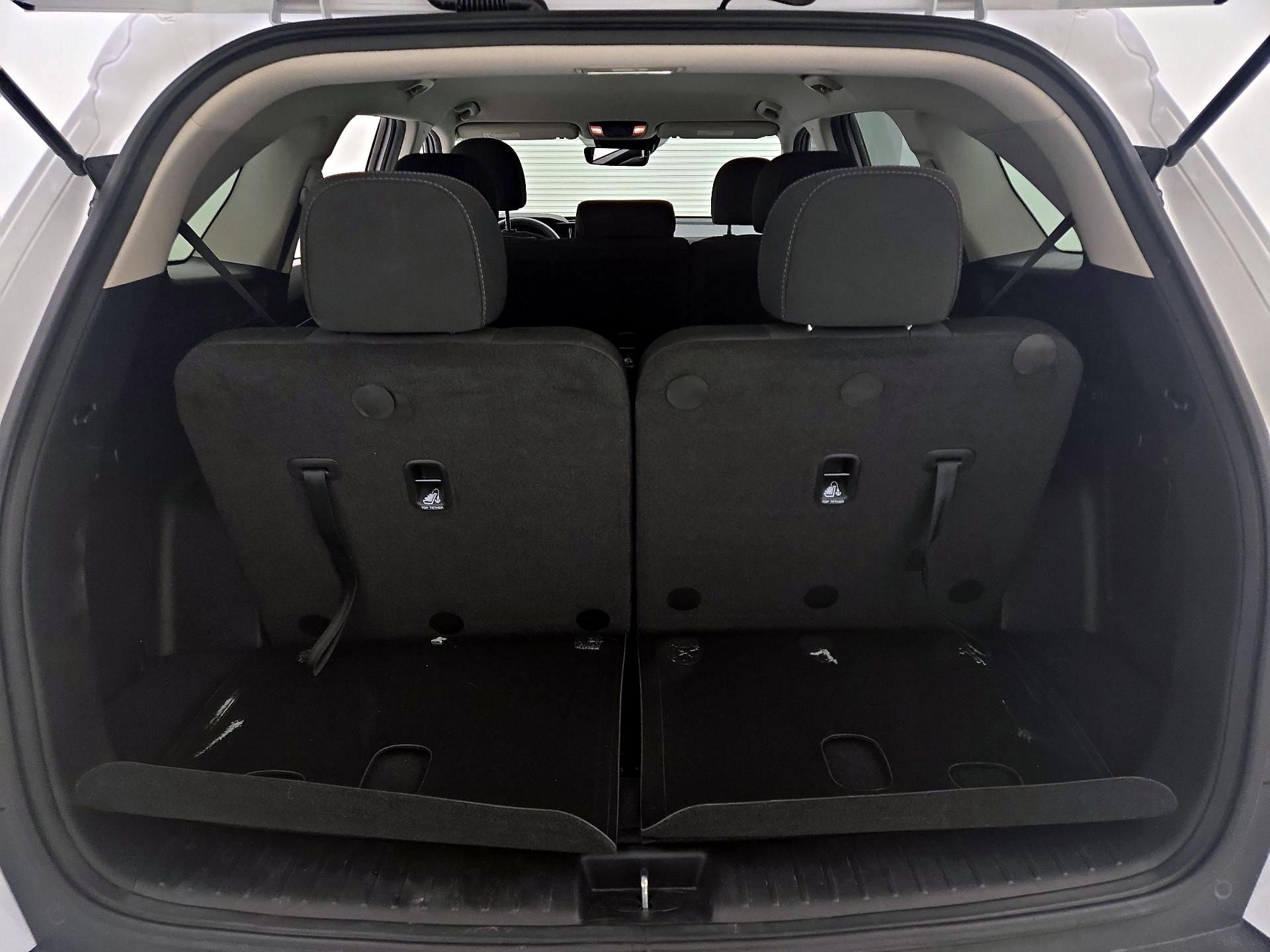 Thumbnail: 2023 Kia Sorento - 20