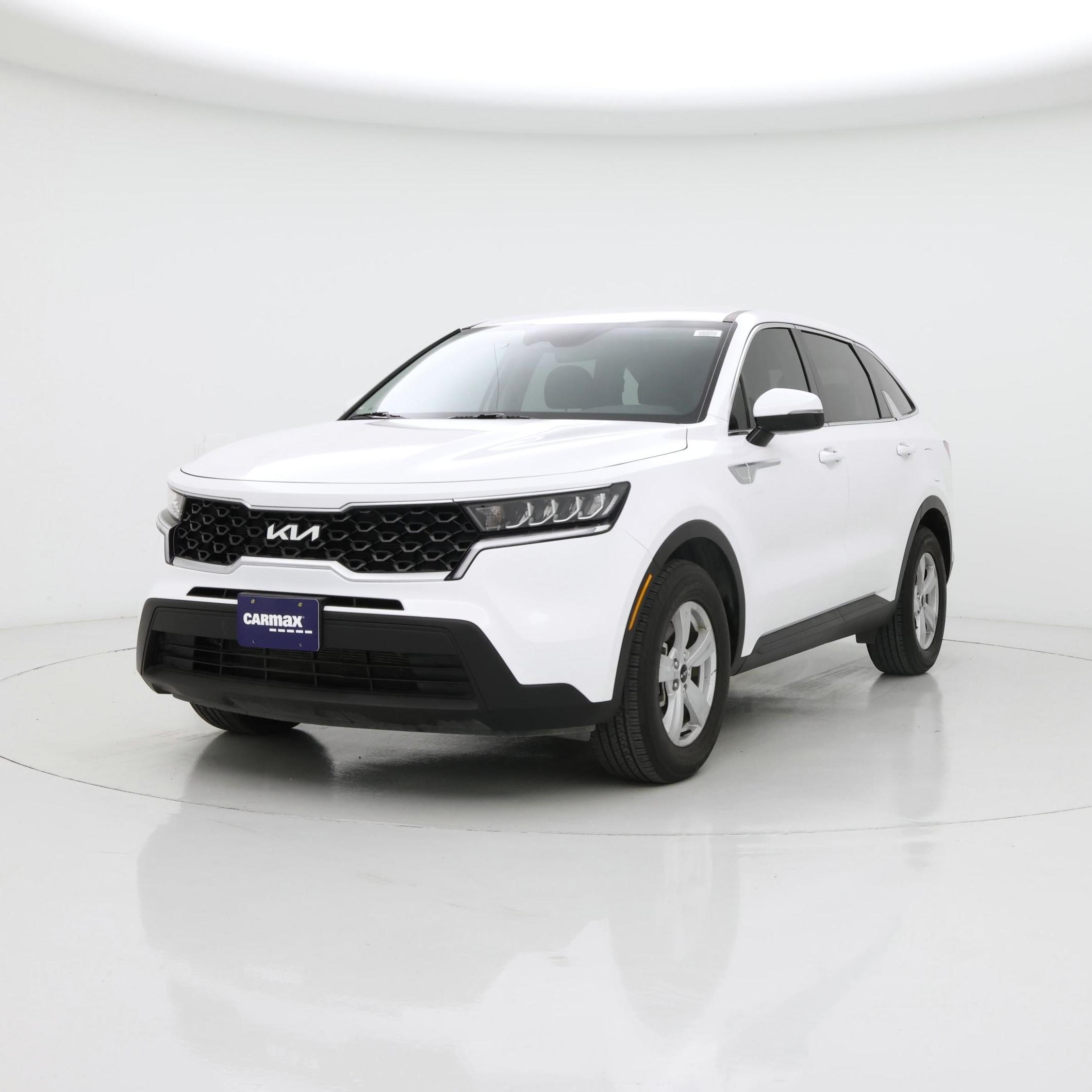 Thumbnail: 2023 Kia Sorento - 4