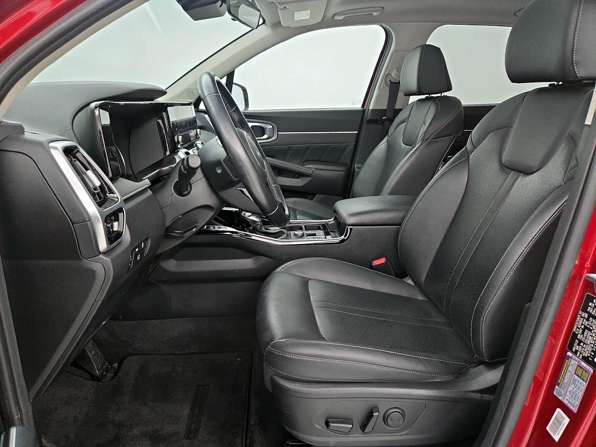 Thumbnail: 2022 Kia Sorento - 11