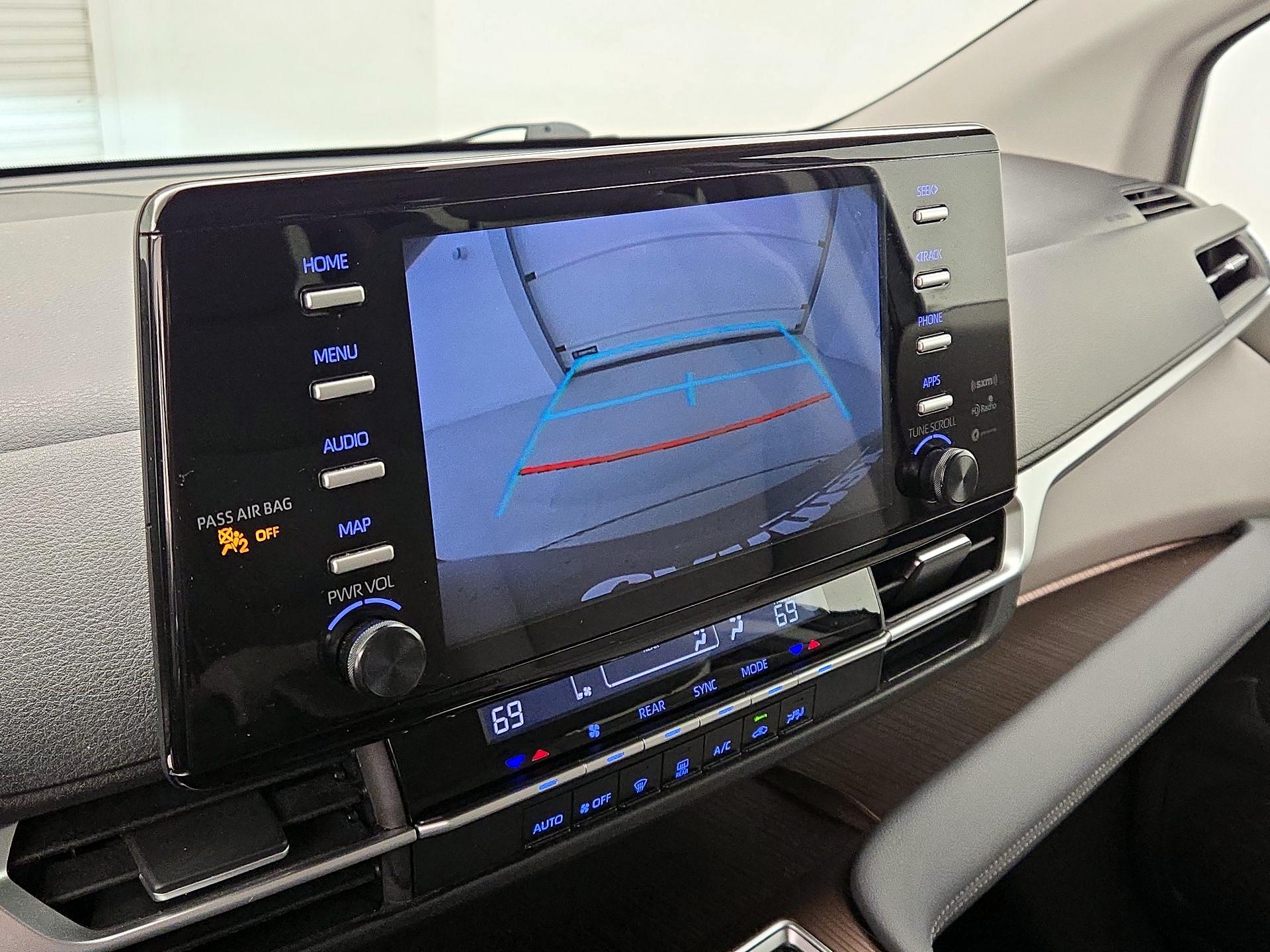 Thumbnail: 2024 Toyota Sienna - 14