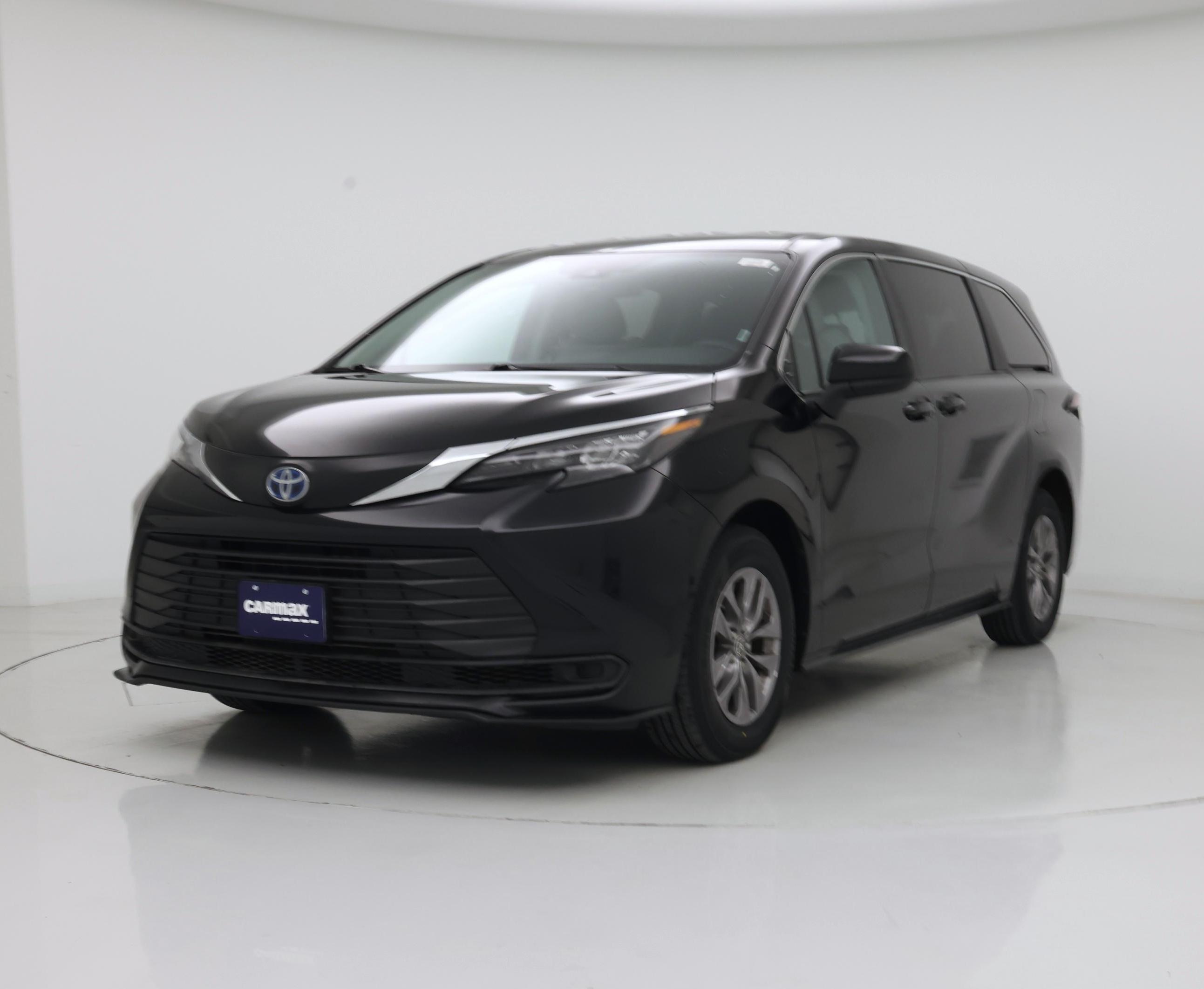 Thumbnail: 2024 Toyota Sienna - 4