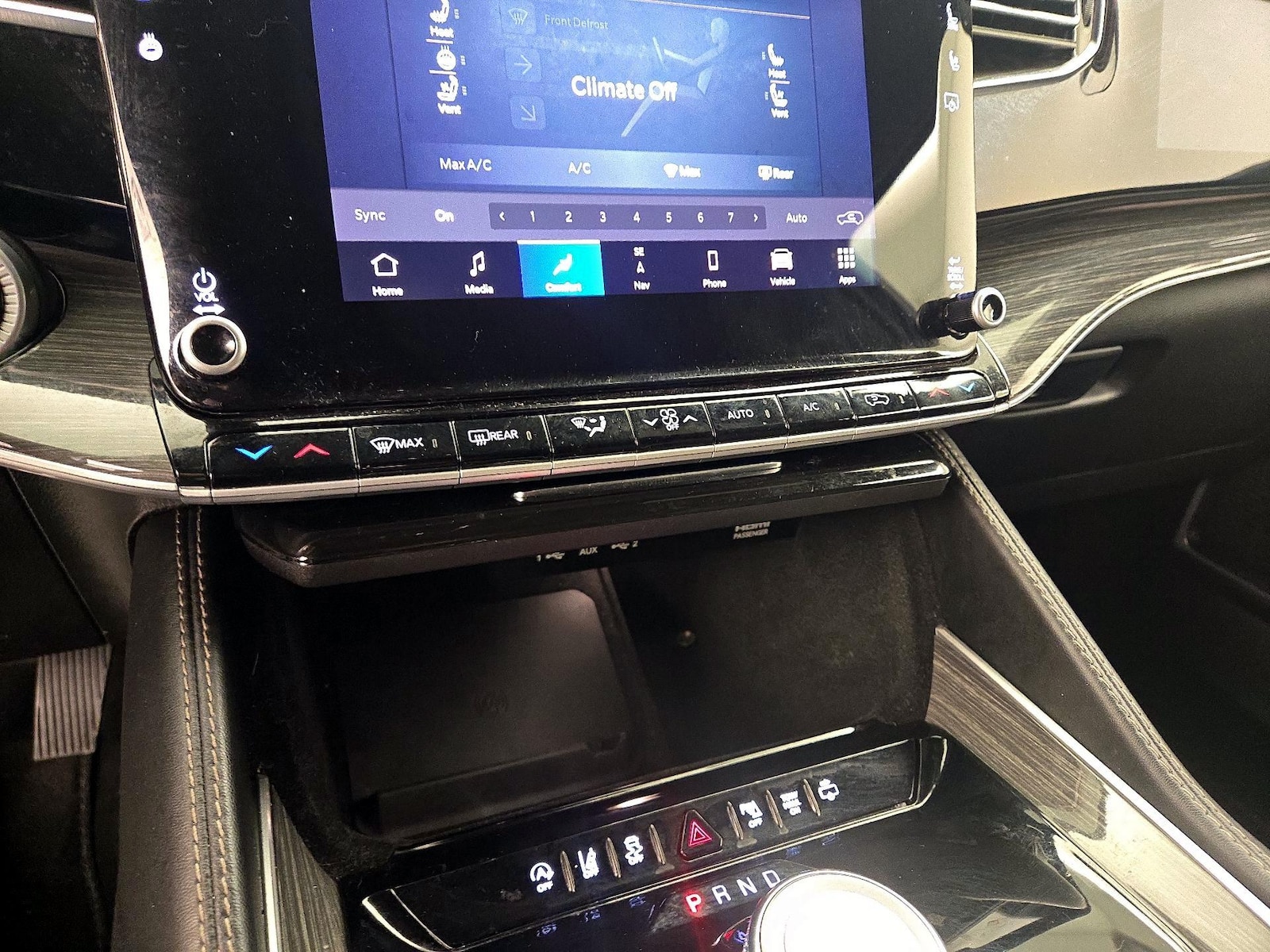 2022 Jeep Wagoneer Series III - Photo 18