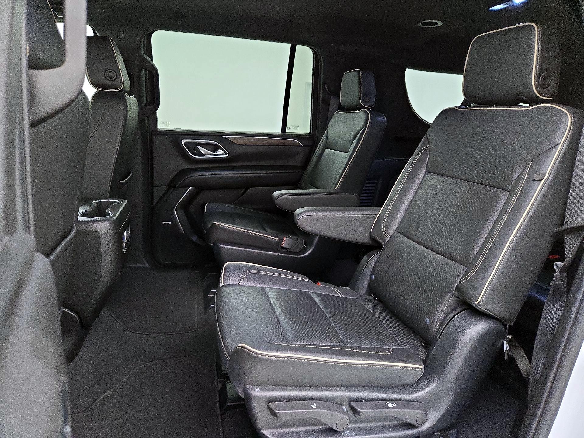 Thumbnail: 2023 Chevrolet Suburban - 19