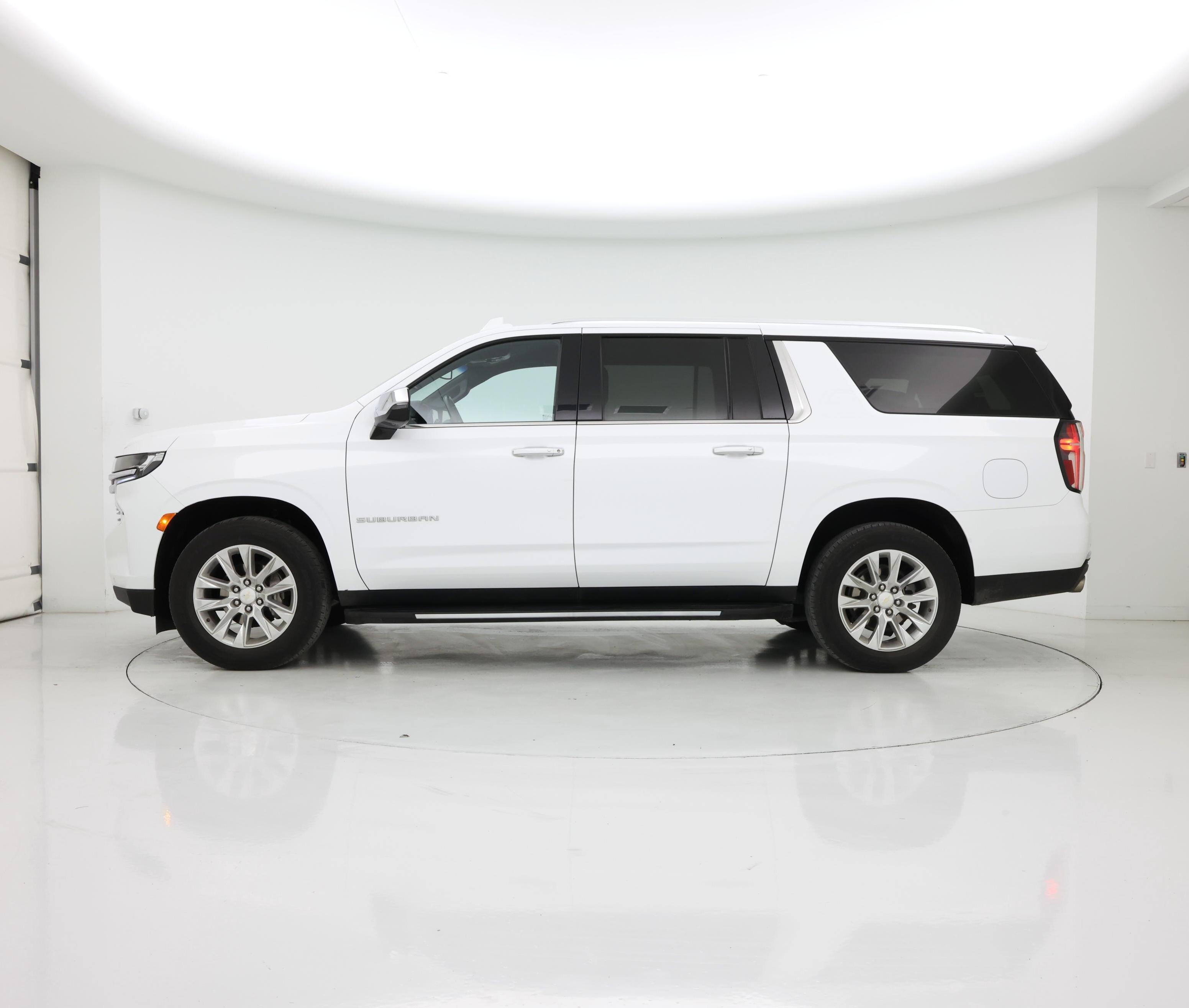 Thumbnail: 2023 Chevrolet Suburban - 3