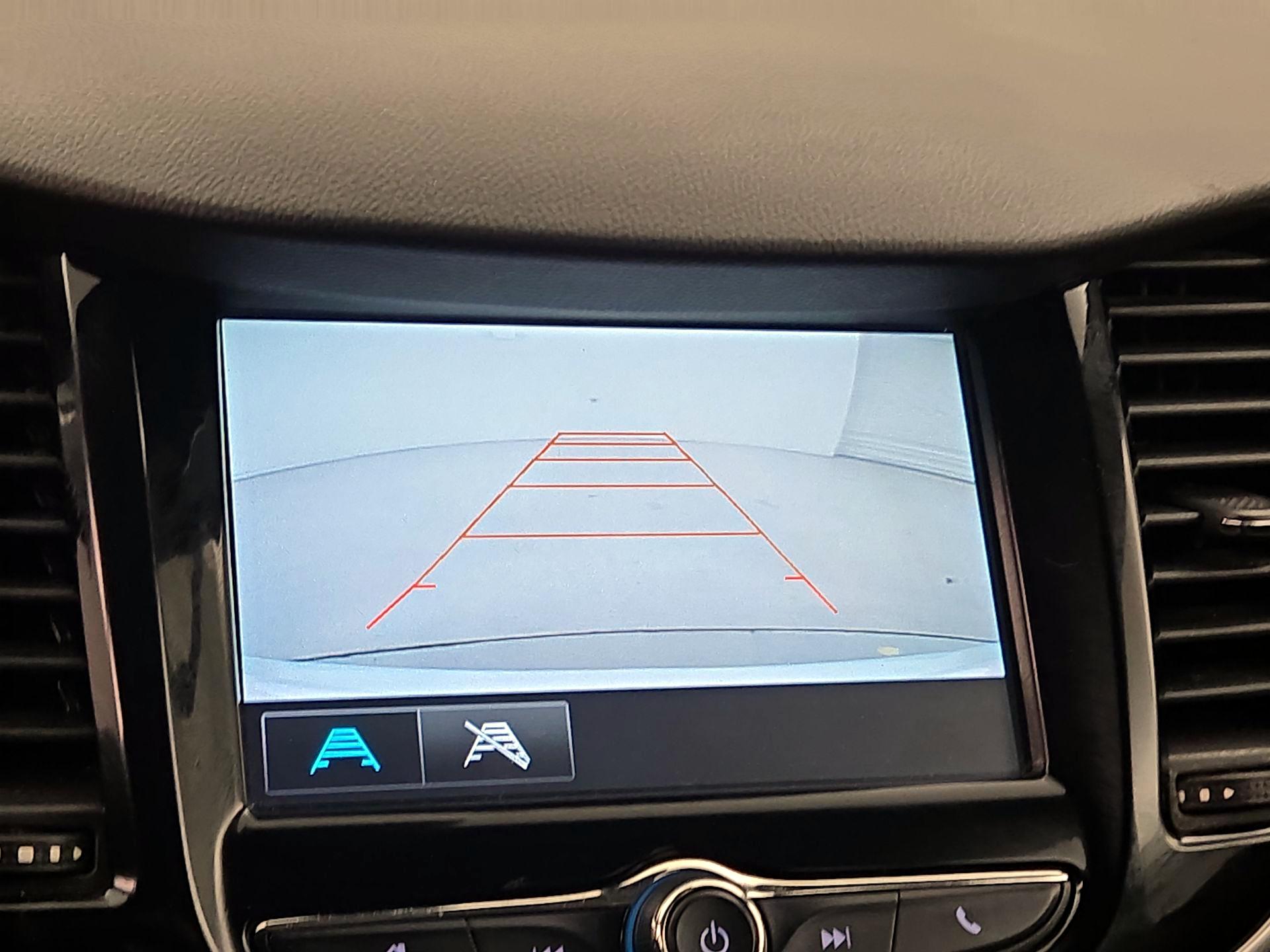 Thumbnail: 2017 Chevrolet Trax - 14