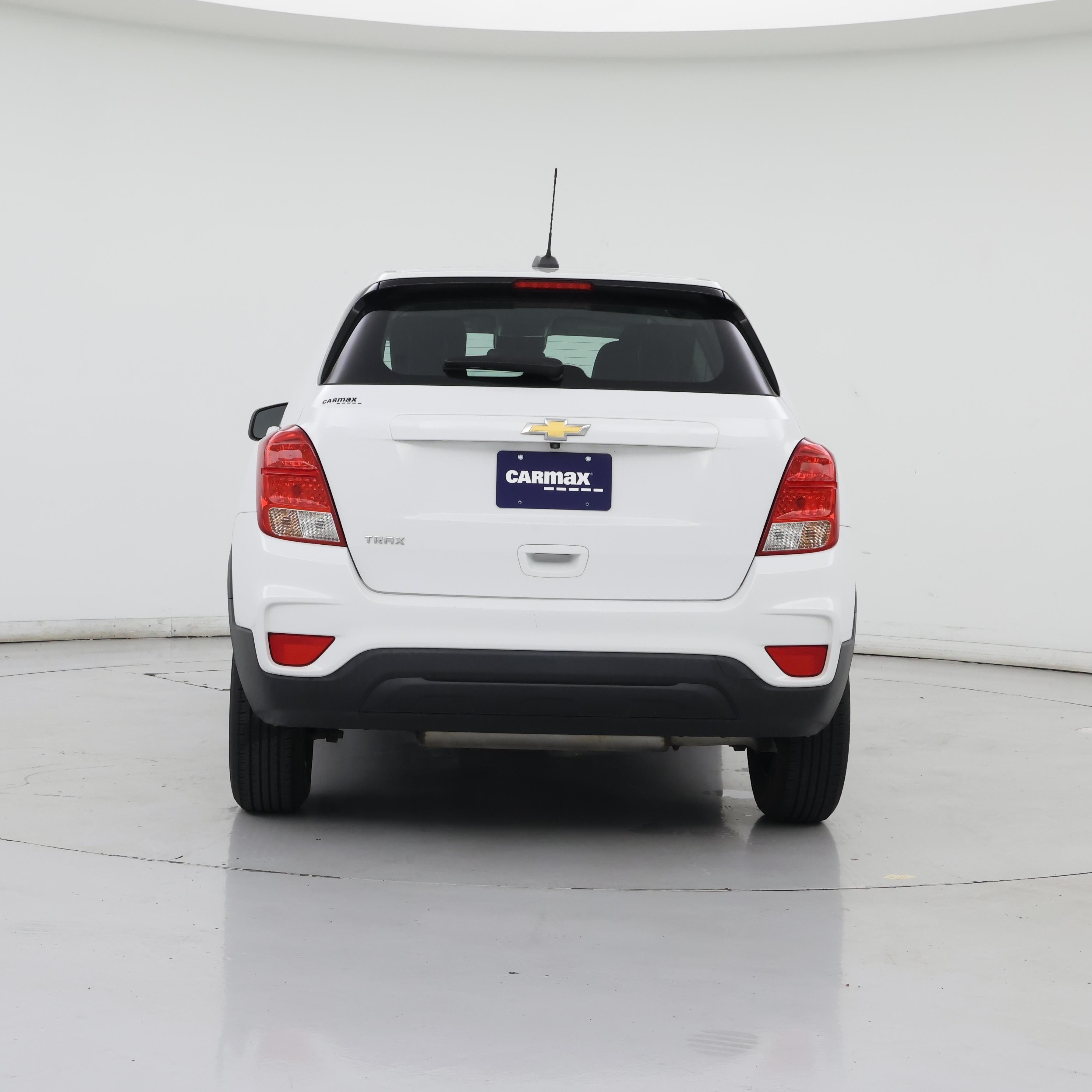 Thumbnail: 2017 Chevrolet Trax - 6