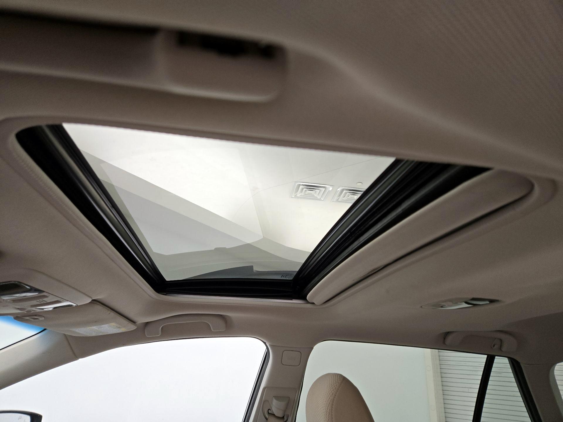 Thumbnail: 2016 Subaru Outback - 20