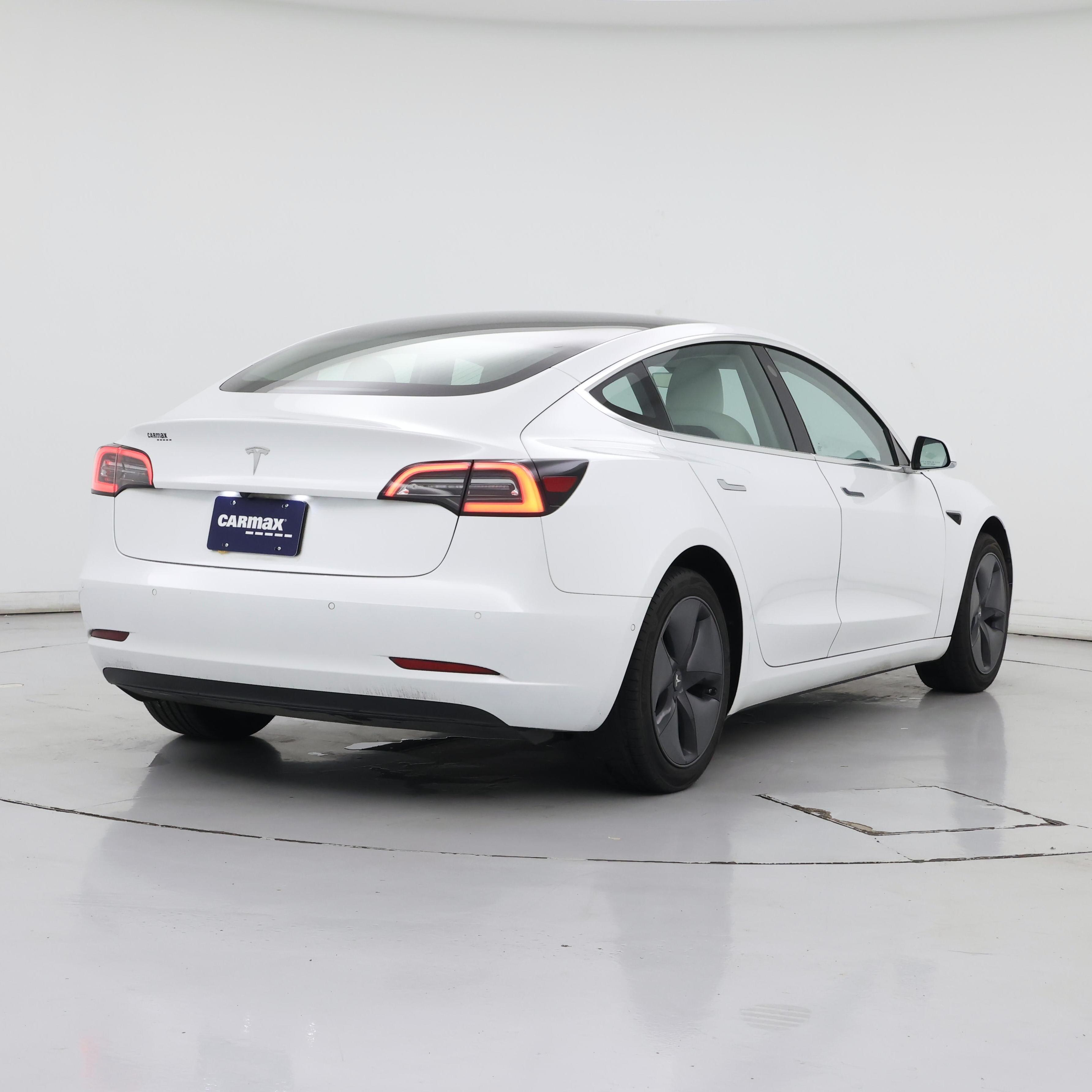 Thumbnail: 2020 Tesla Model 3 - 8