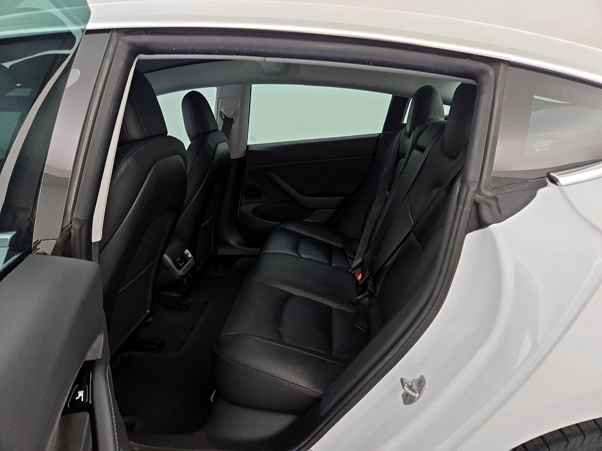 Thumbnail: 2019 Tesla Model 3 - 18