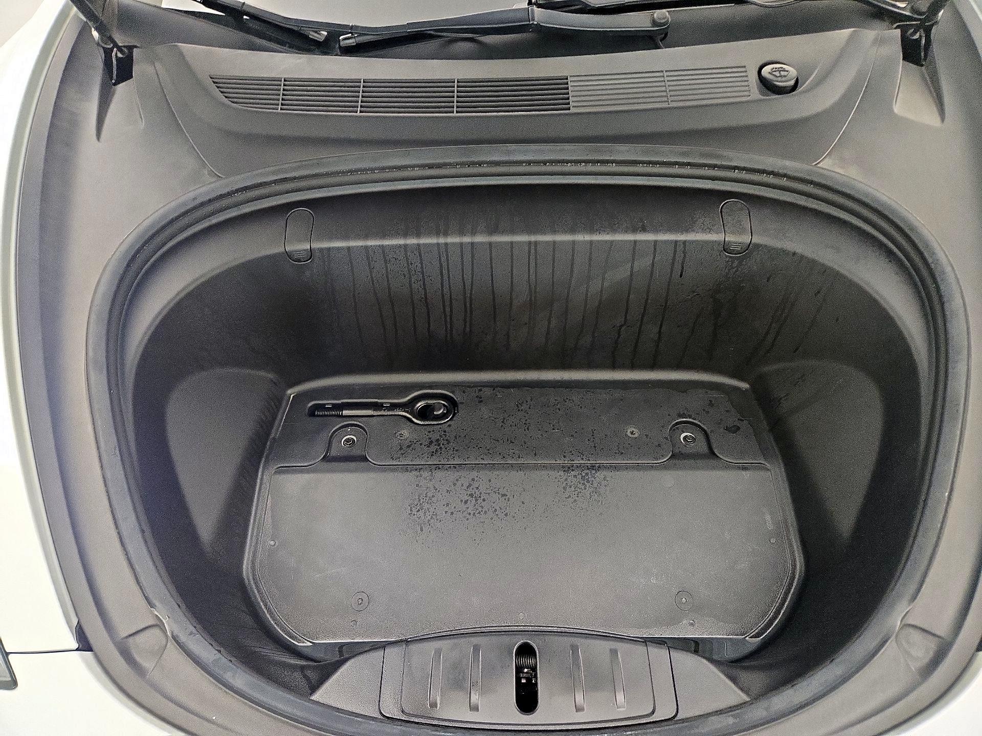 Thumbnail: 2019 Tesla Model 3 - 20