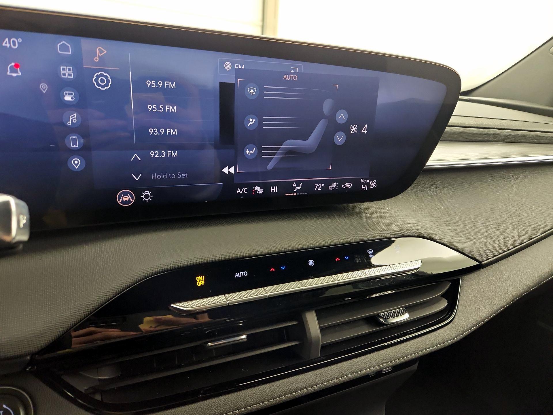 Thumbnail: 2025 Buick Enclave - 16