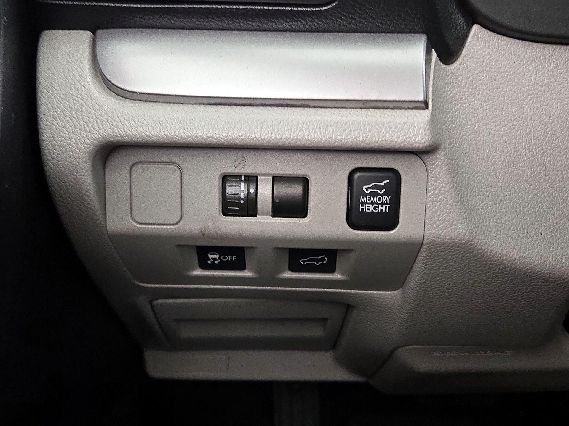 Thumbnail: 2015 Subaru Forester - 13