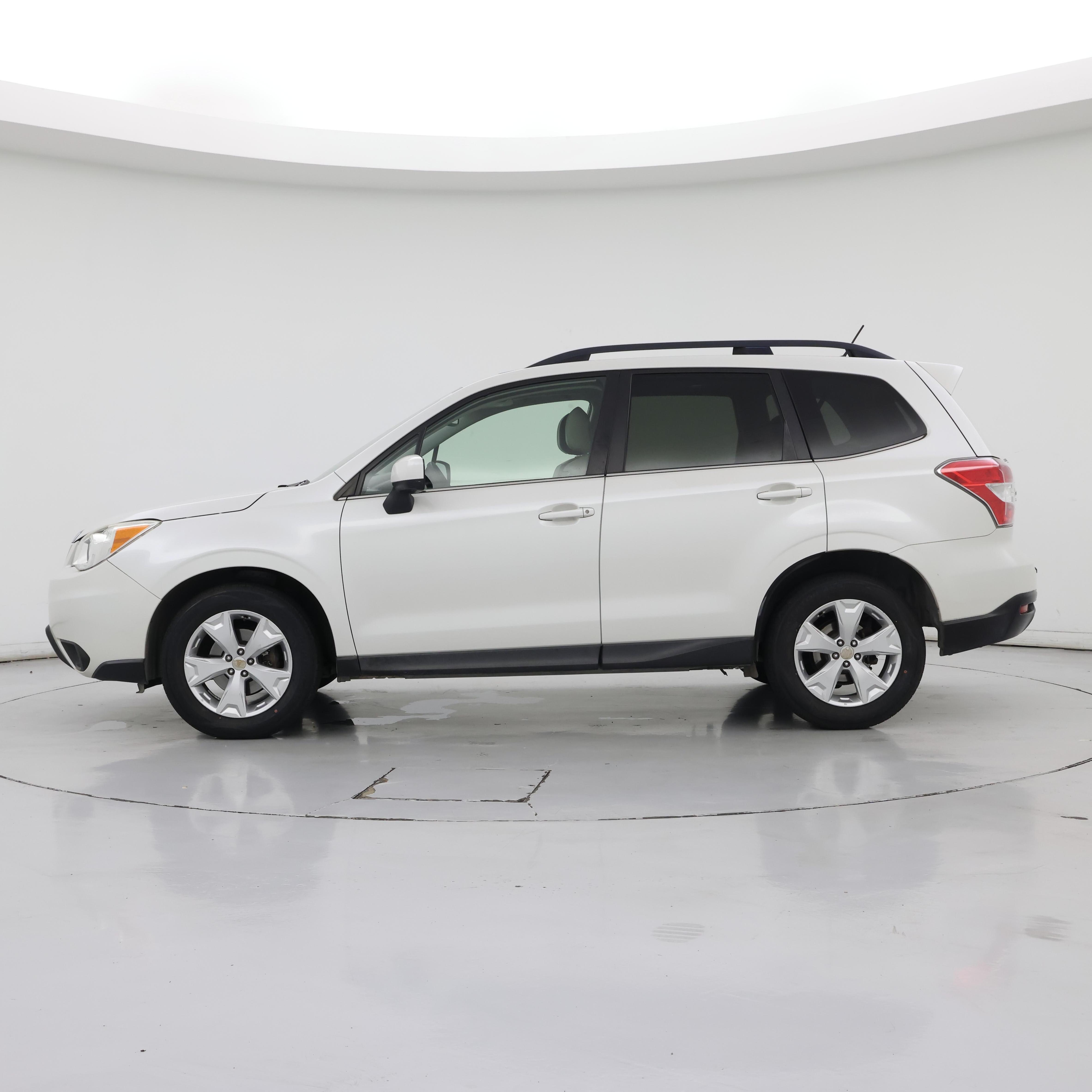 Thumbnail: 2015 Subaru Forester - 3