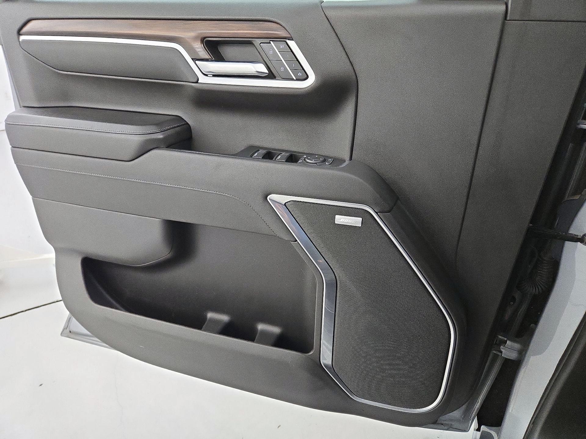 Thumbnail: 2023 GMC Sierra 1500 - 12