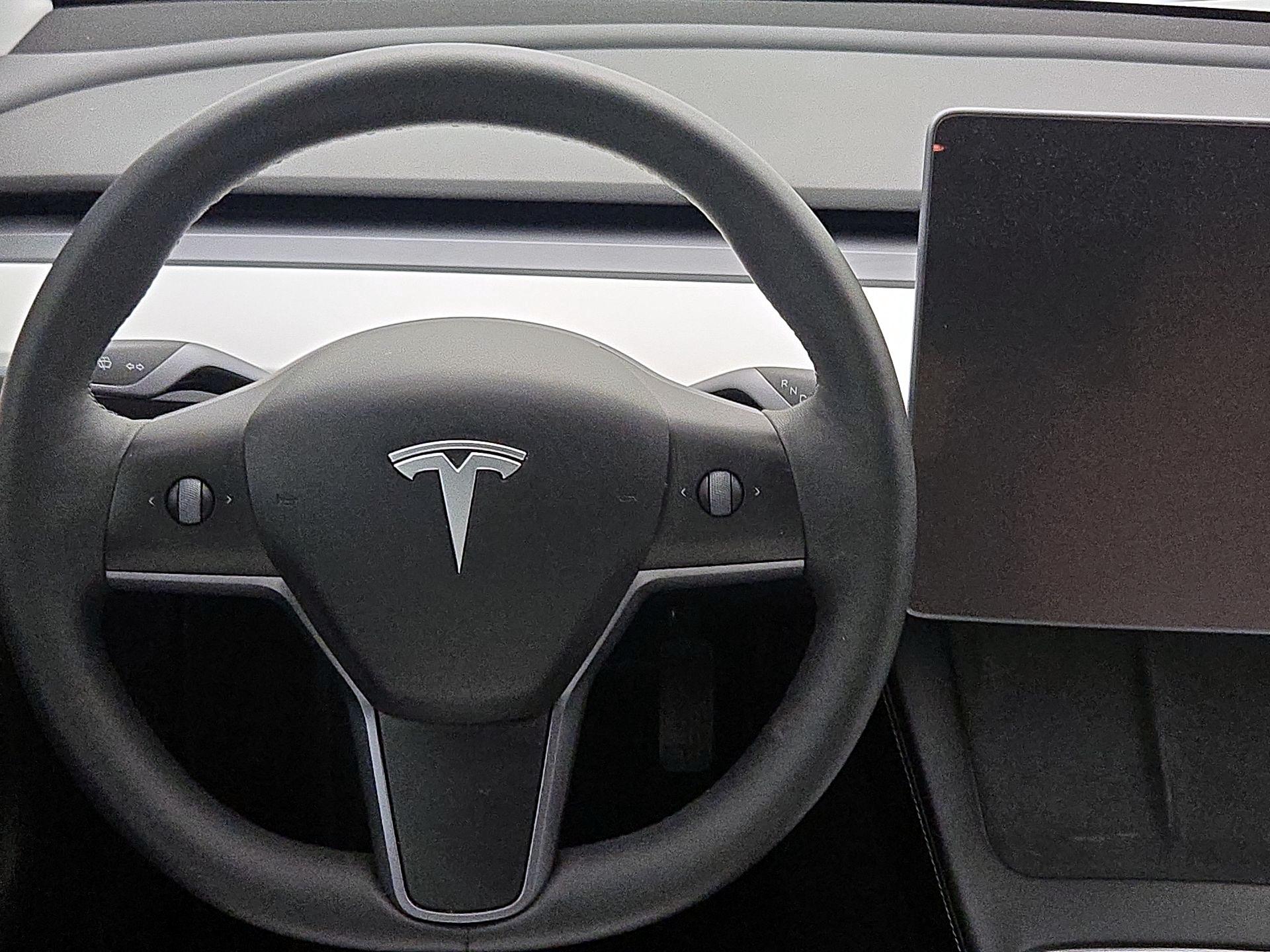 Thumbnail: 2022 Tesla Model 3 - 10