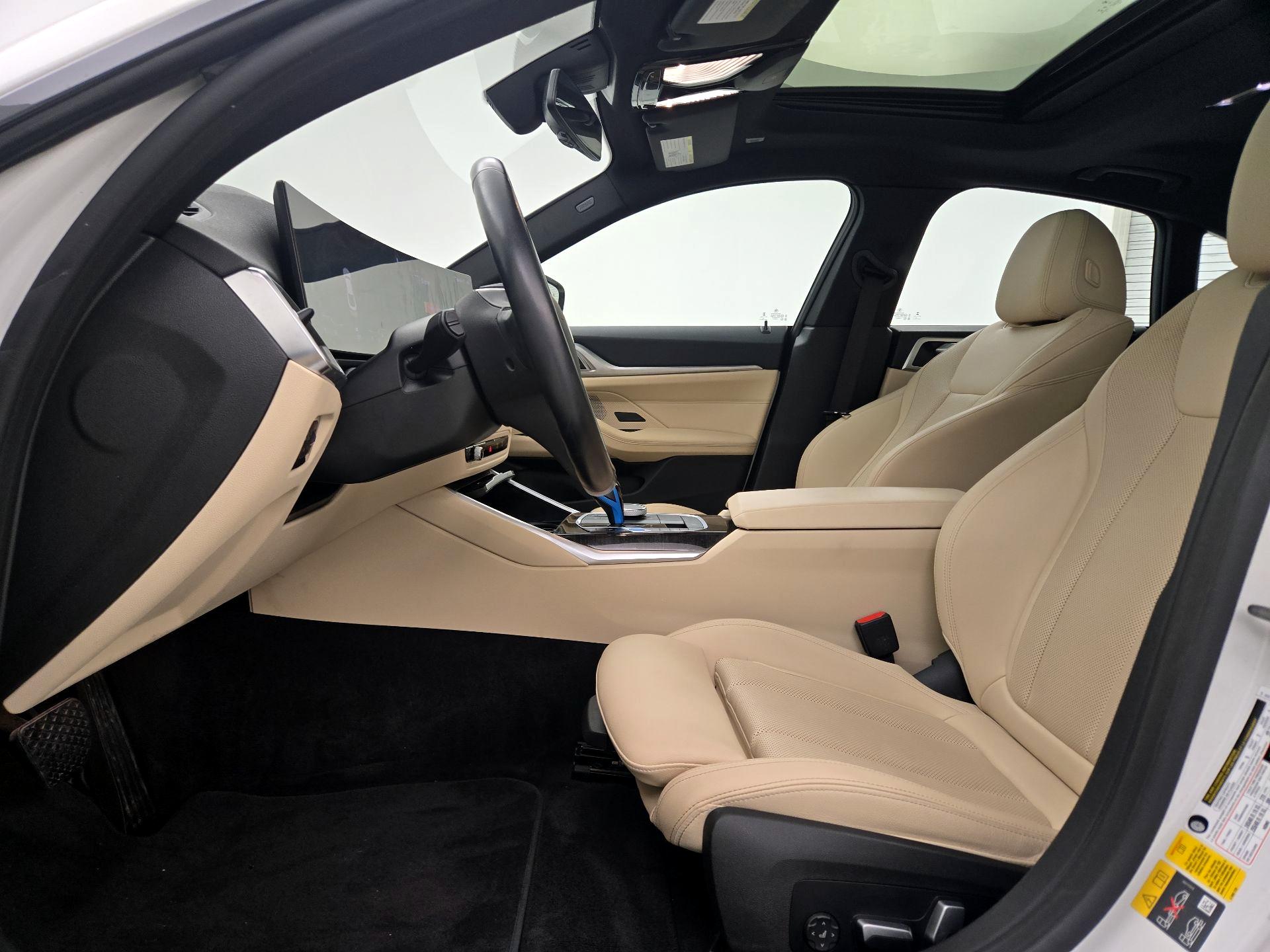 Thumbnail: 2023 BMW i4 - 11