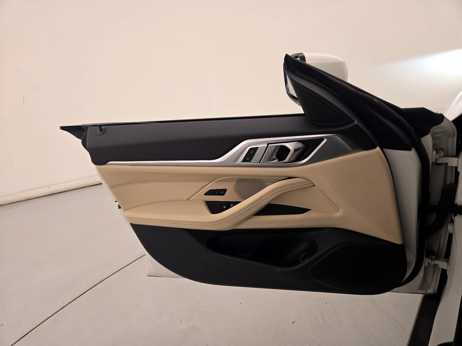 Thumbnail: 2023 BMW i4 - 12