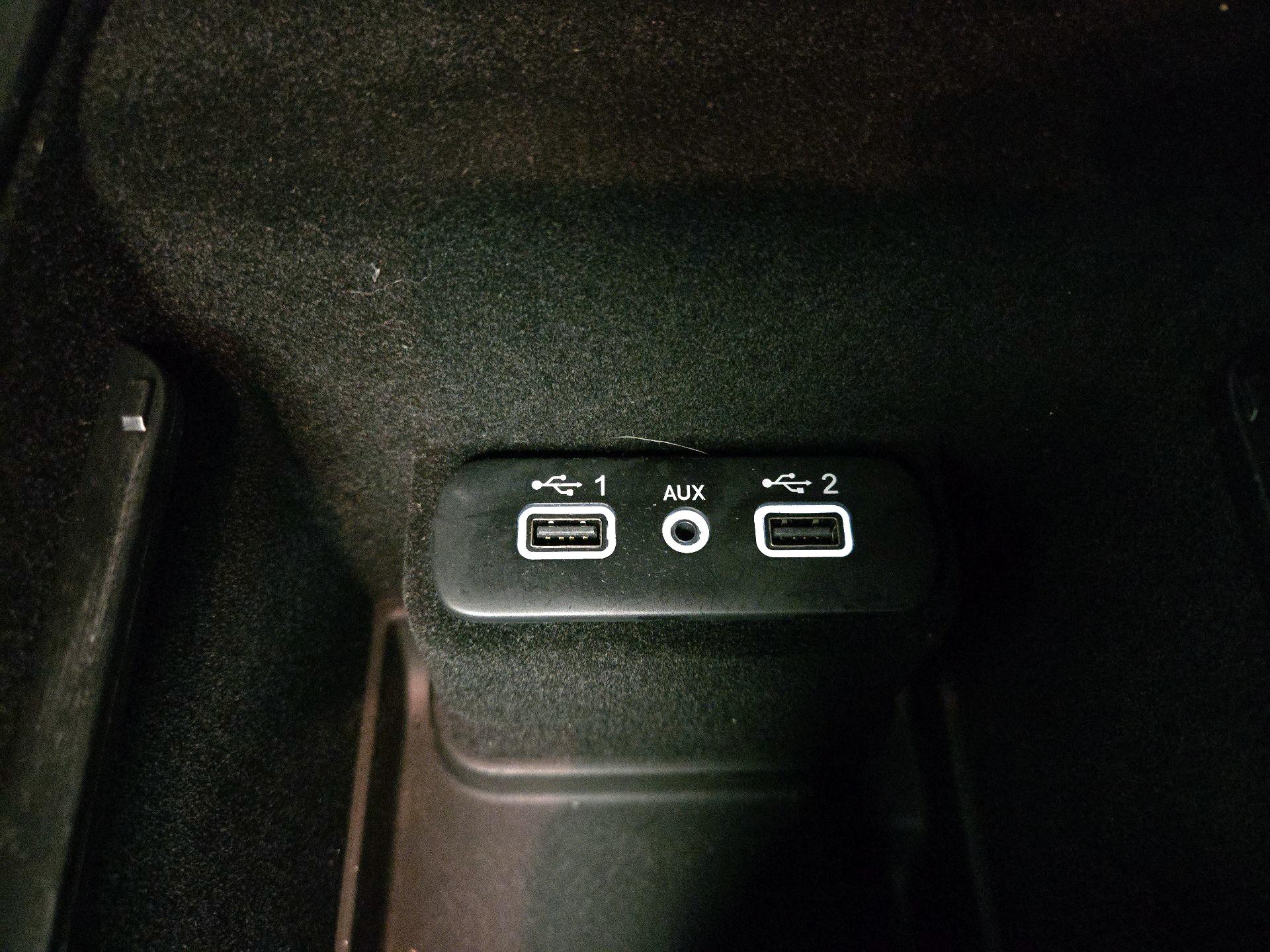 Thumbnail: 2019 Dodge Charger - 18