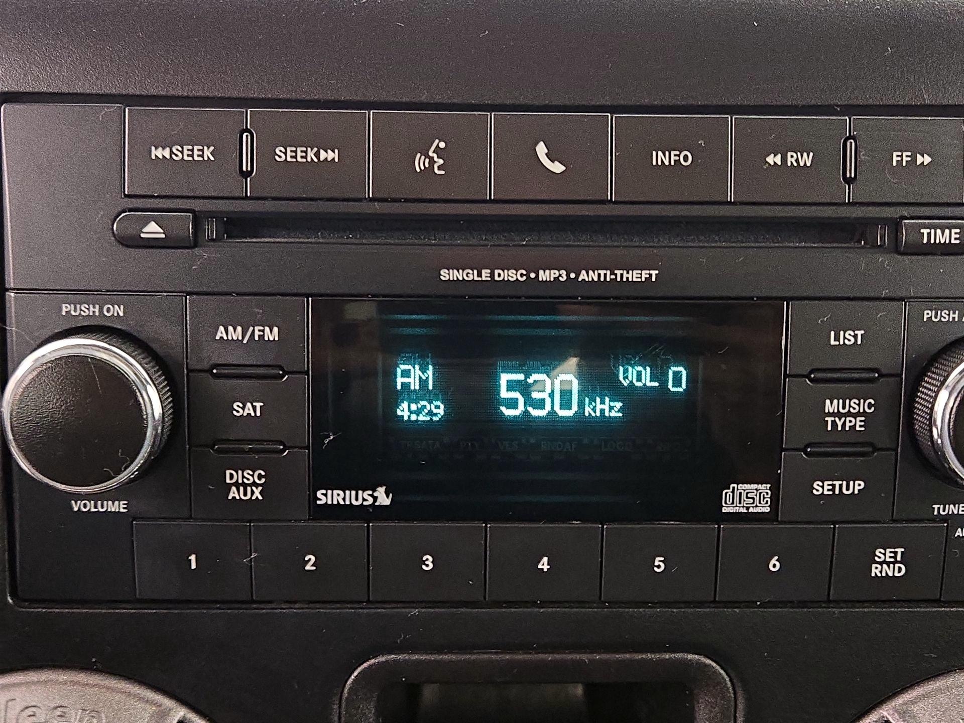 Thumbnail: 2016 Jeep Wrangler - 13