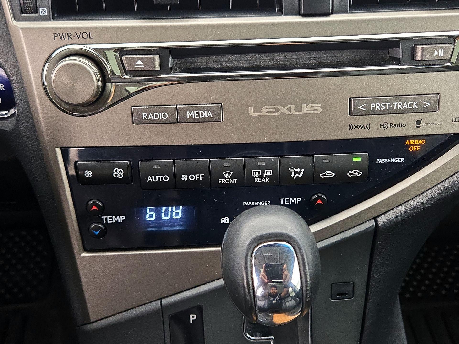 Thumbnail: 2015 Lexus RX - 17