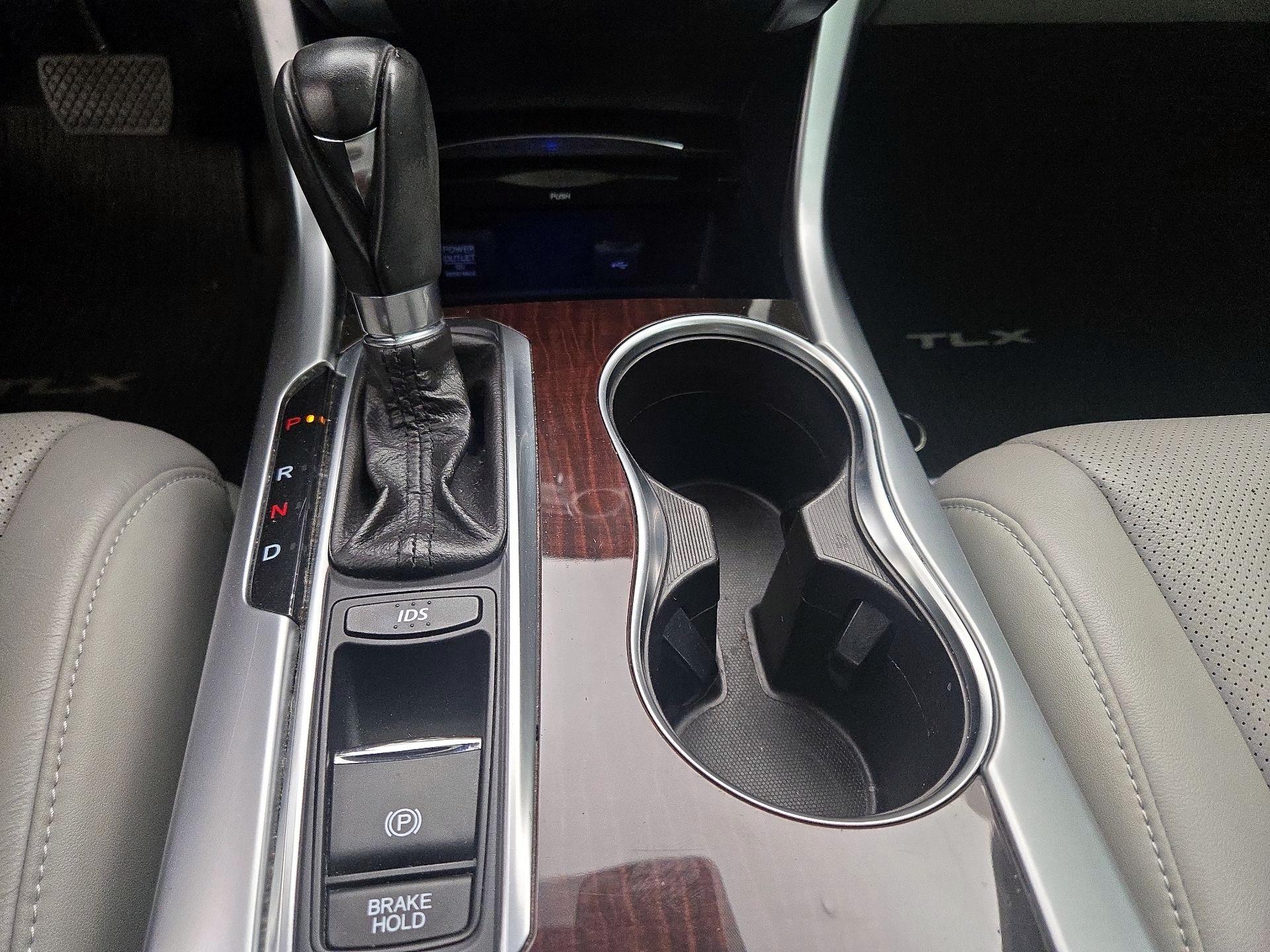 Thumbnail: 2015 Acura TLX - 18