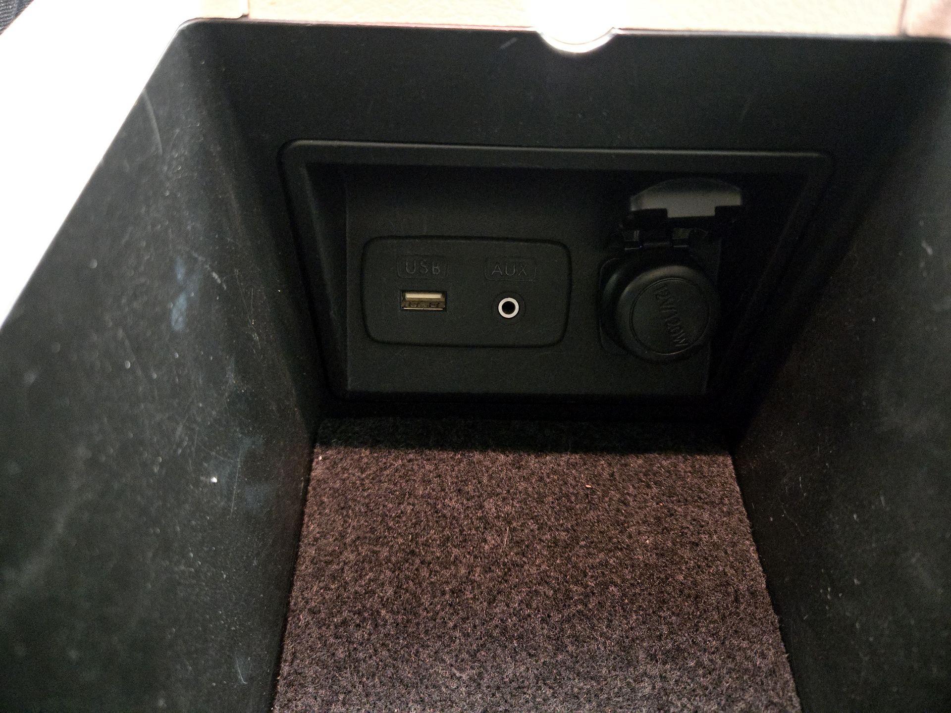 Thumbnail: 2014 Subaru Outback - 17