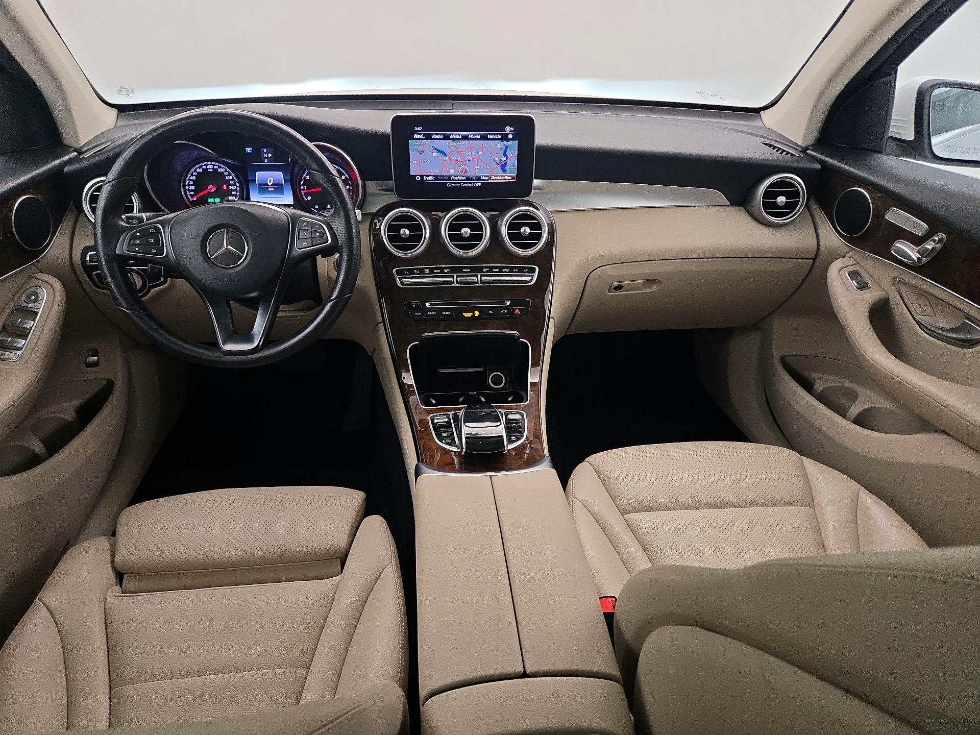 Thumbnail: 2018 Mercedes-Benz GLC - 9