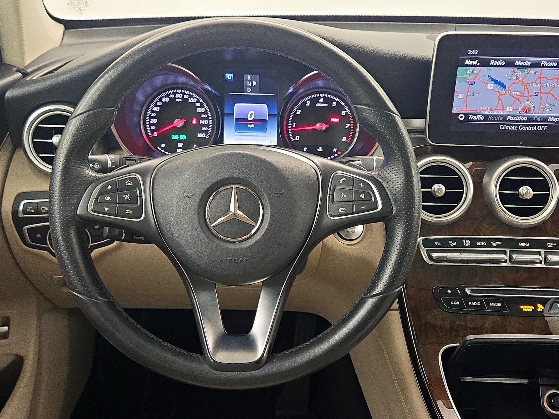 Thumbnail: 2018 Mercedes-Benz GLC - 10