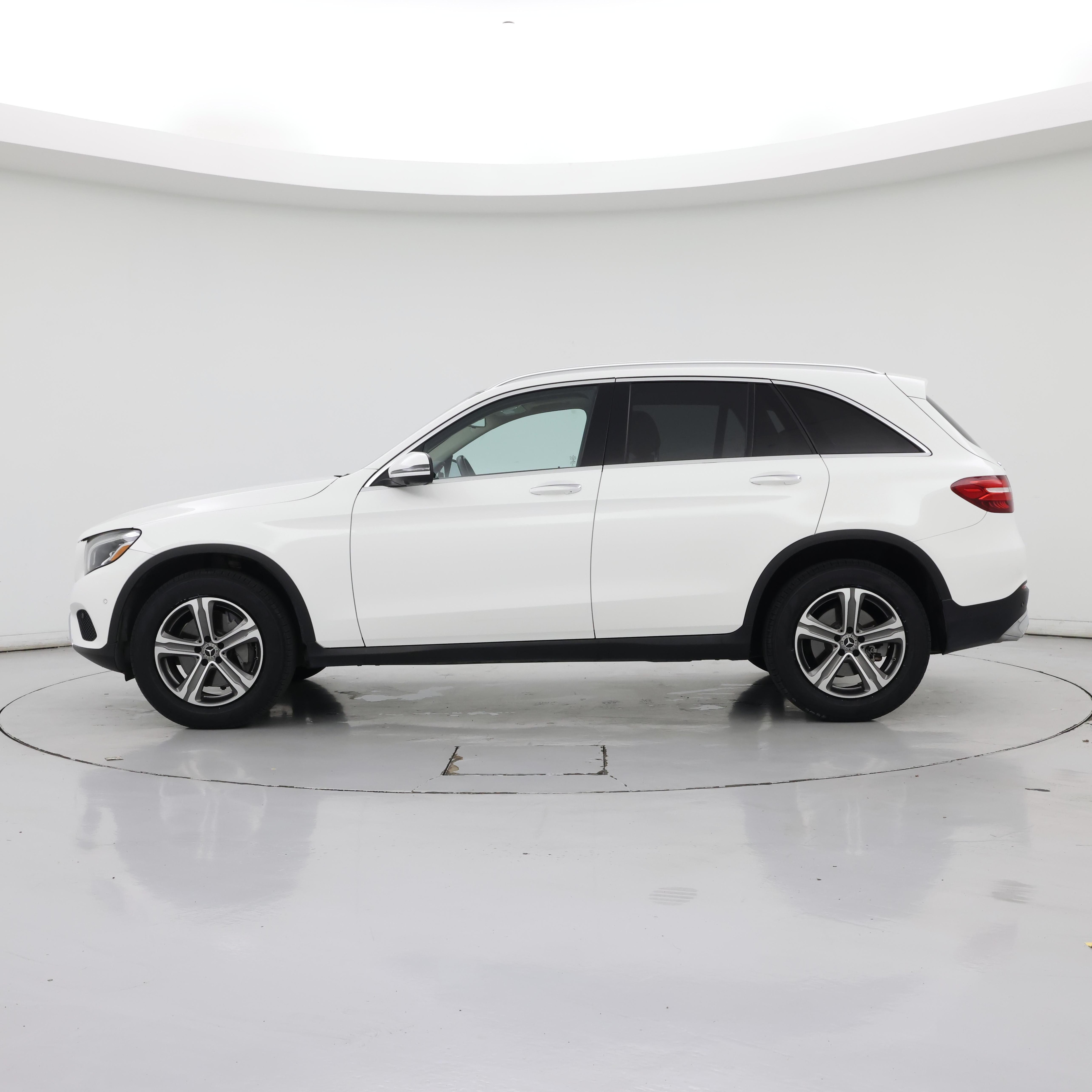 Thumbnail: 2018 Mercedes-Benz GLC - 3