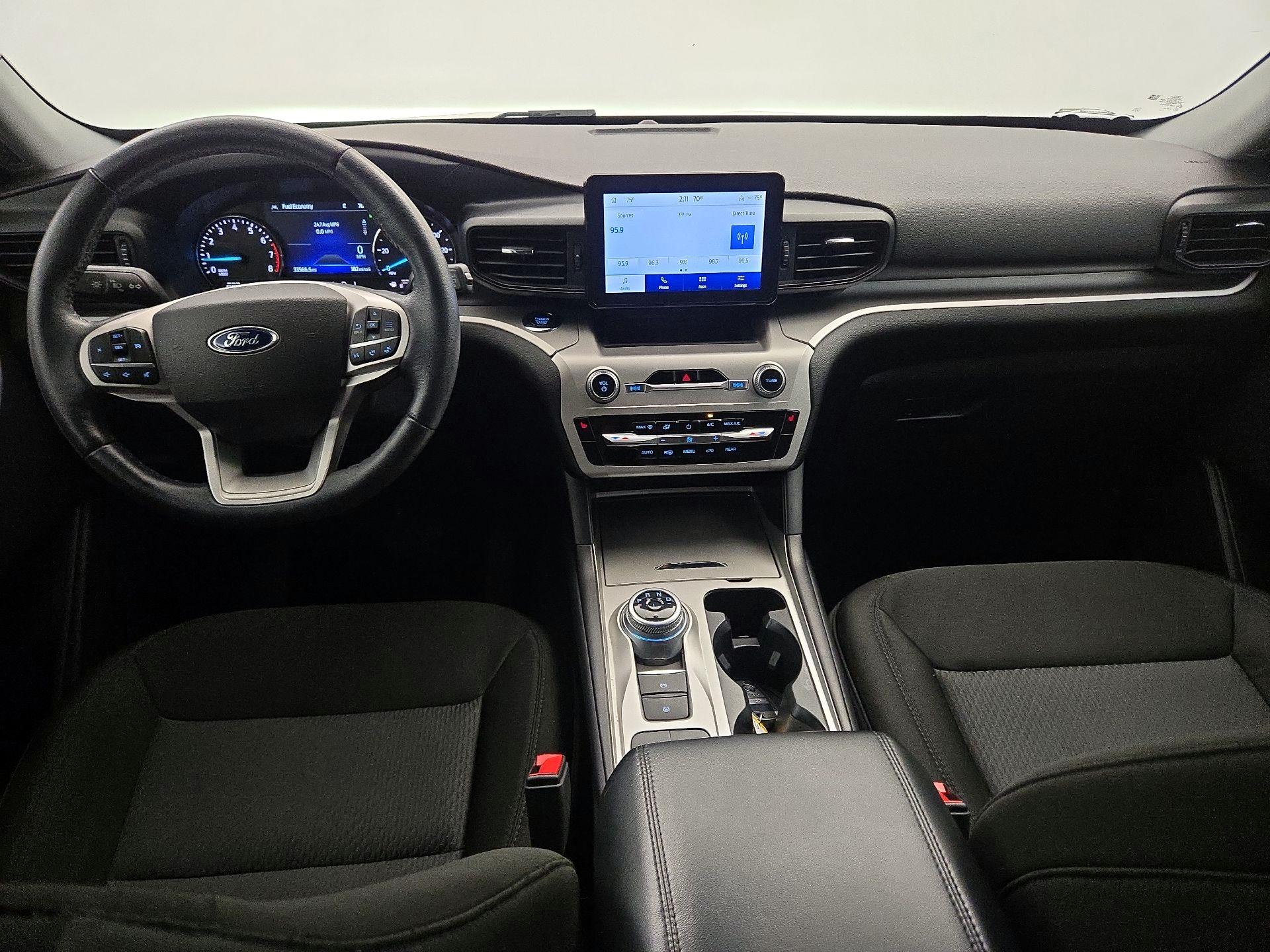 Thumbnail: 2022 Ford Explorer - 9