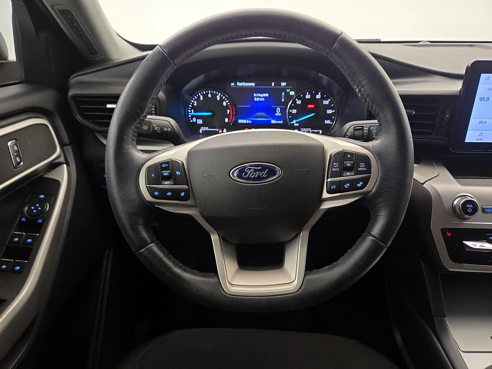 Thumbnail: 2022 Ford Explorer - 10