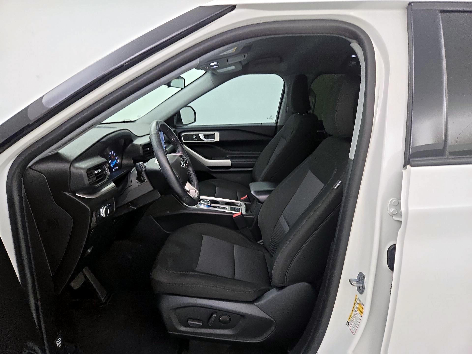 Thumbnail: 2022 Ford Explorer - 11