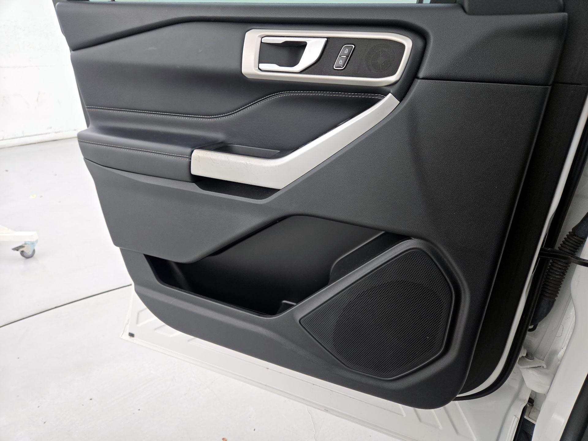 Thumbnail: 2022 Ford Explorer - 12