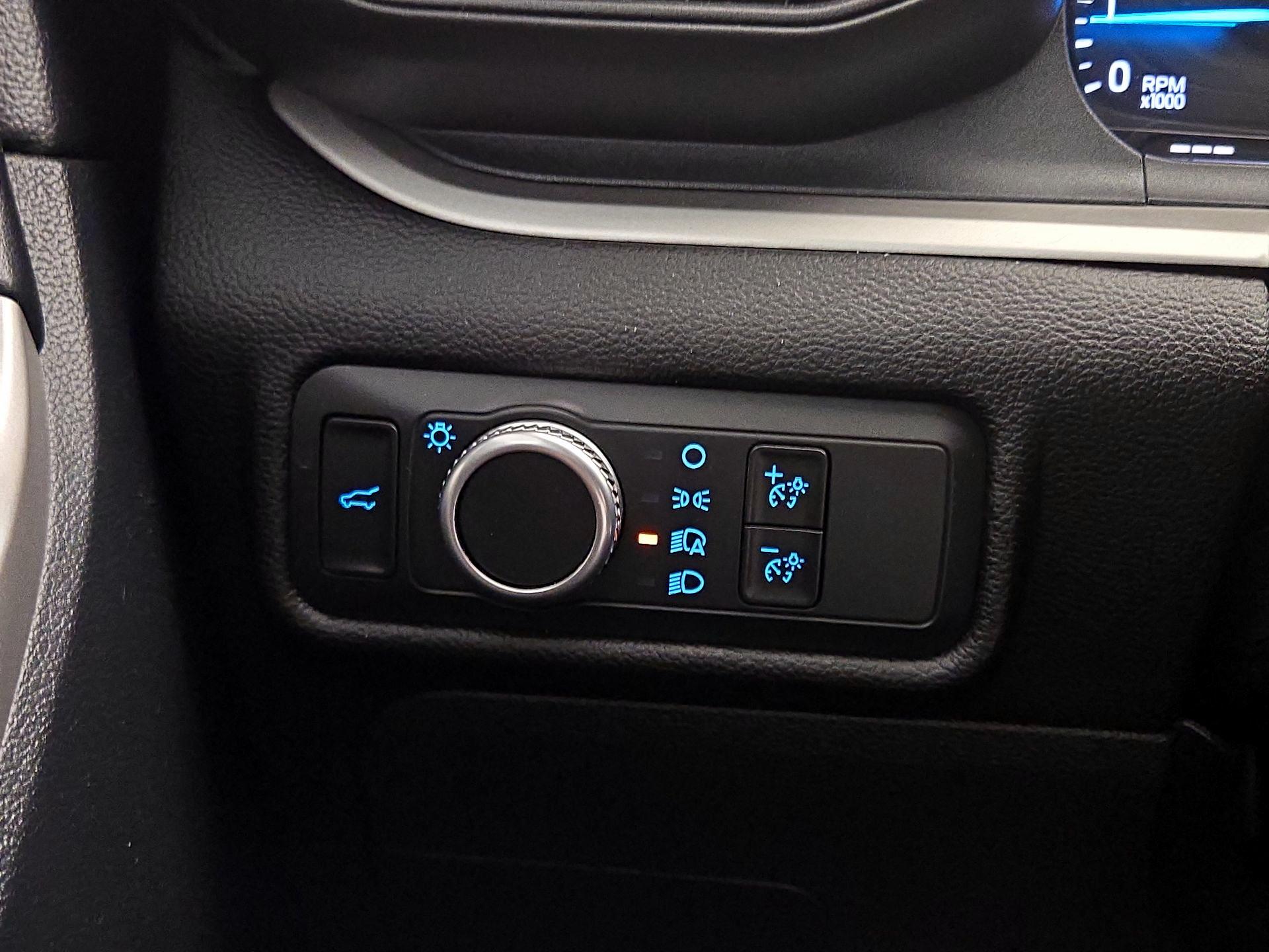 Thumbnail: 2022 Ford Explorer - 13