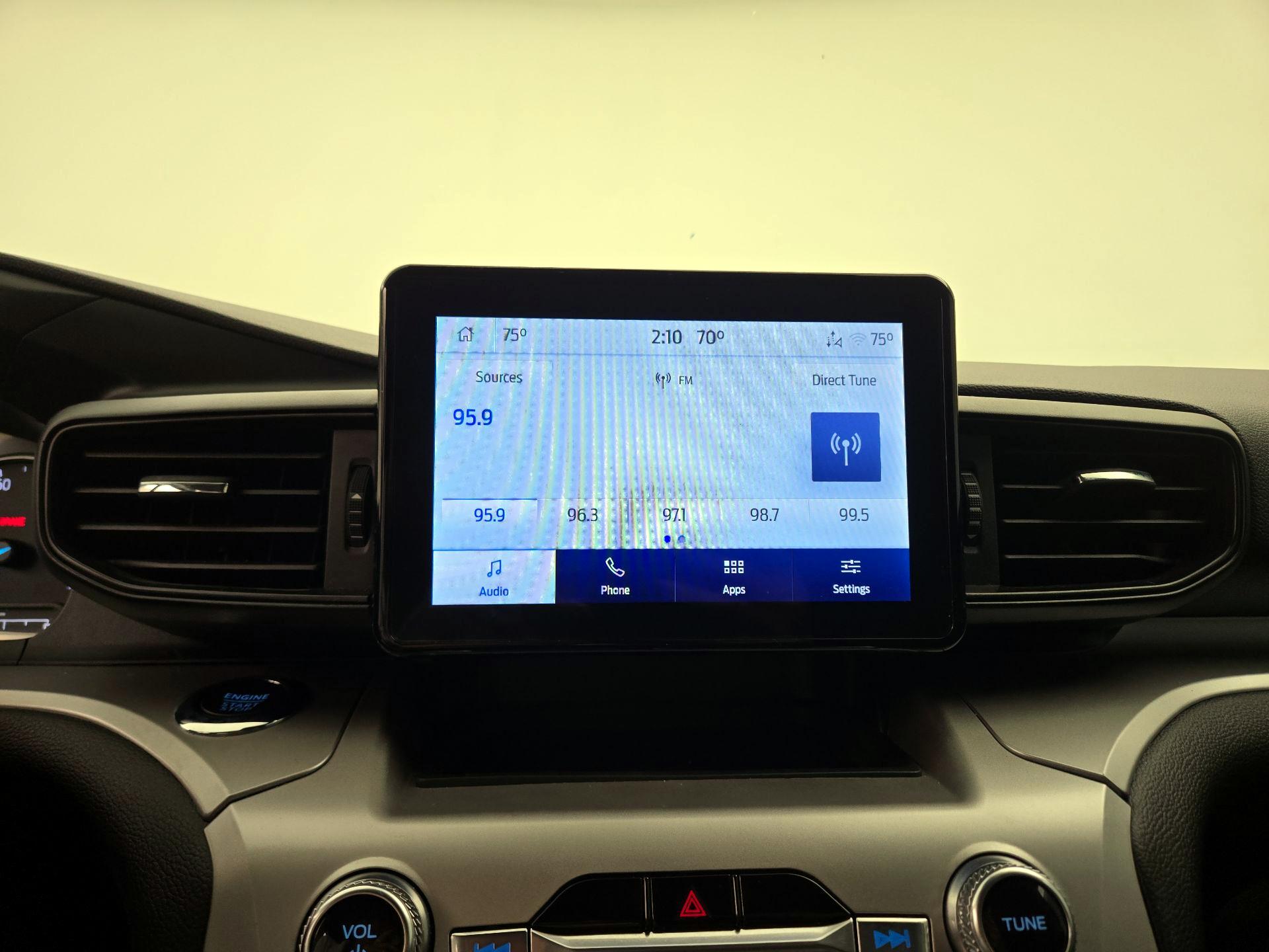 Thumbnail: 2022 Ford Explorer - 15