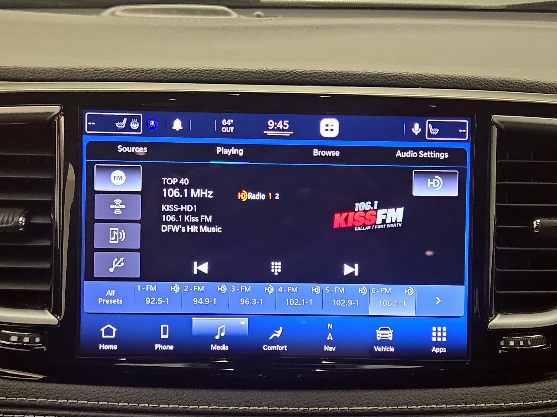 Thumbnail: 2021 Chrysler Pacifica - 16