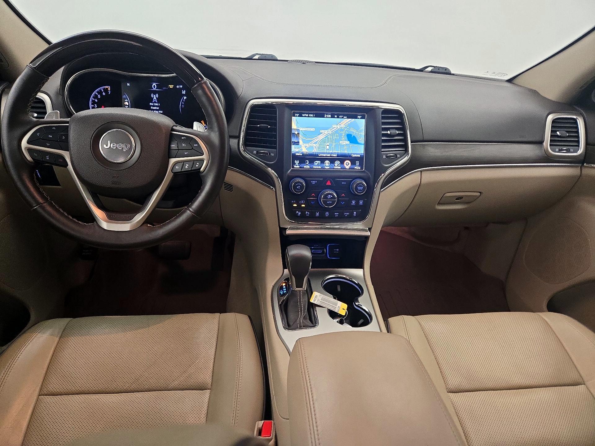 Thumbnail: 2017 Jeep Grand Cherokee - 9