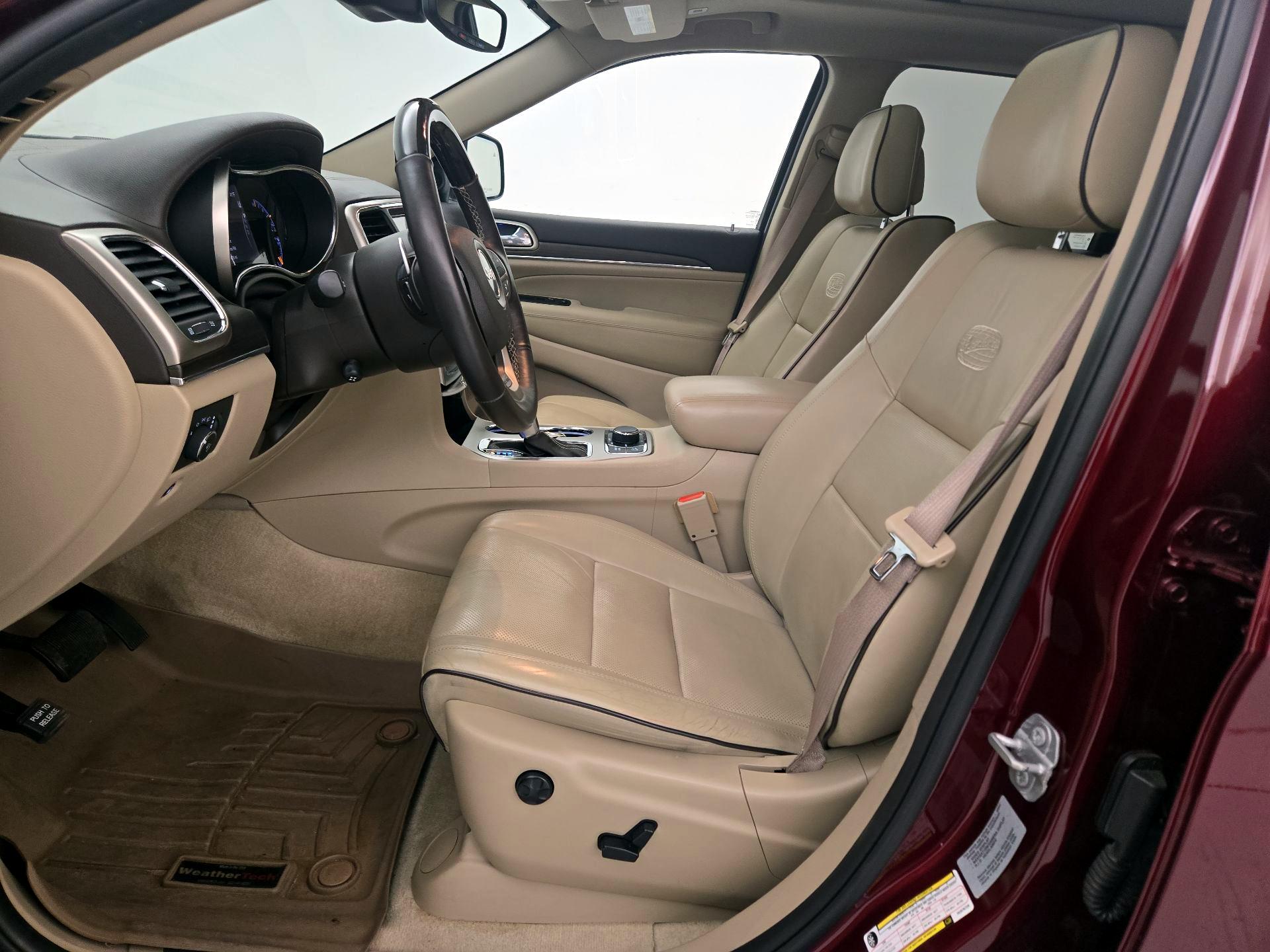 Thumbnail: 2017 Jeep Grand Cherokee - 11