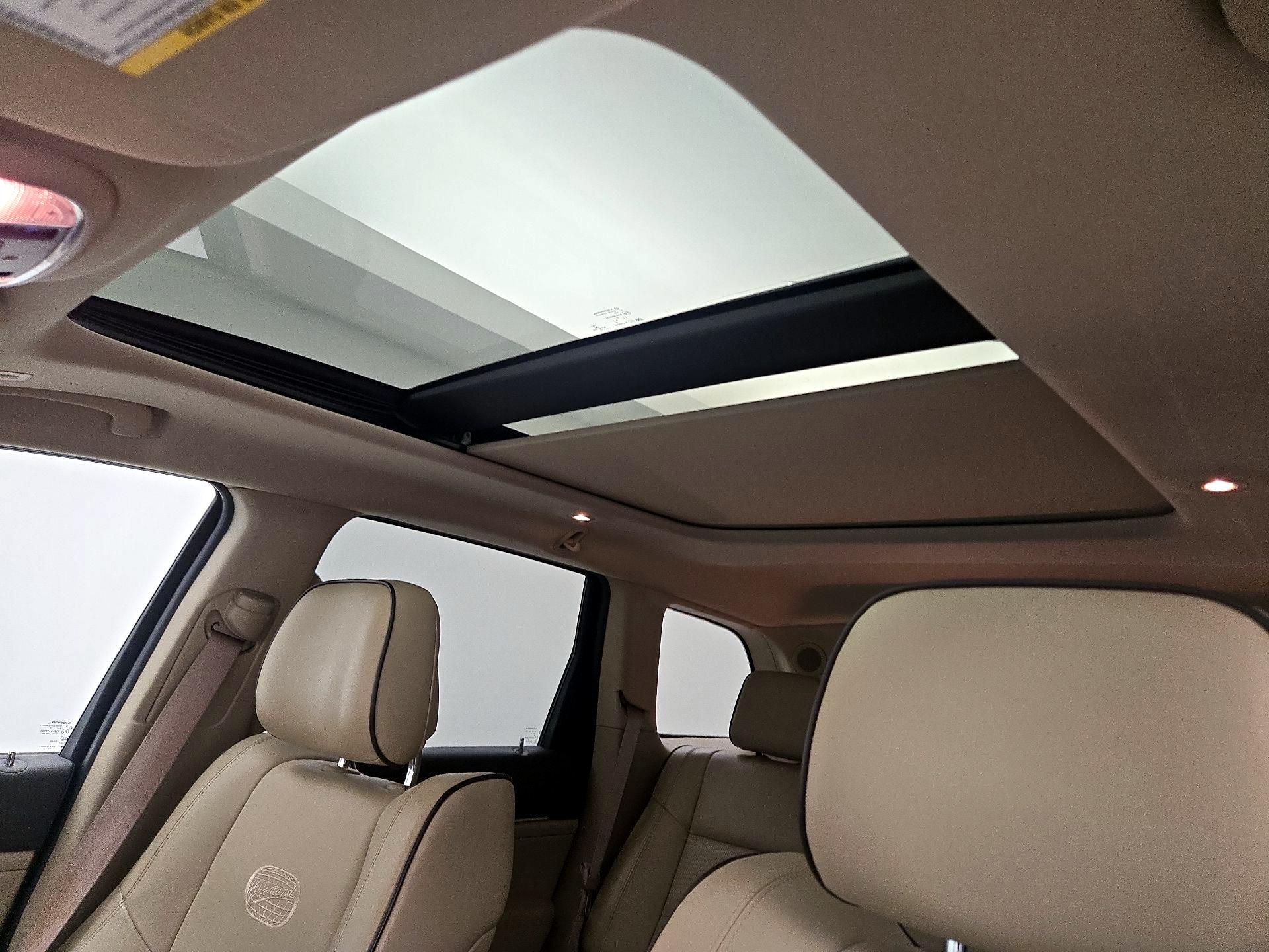 Thumbnail: 2017 Jeep Grand Cherokee - 20