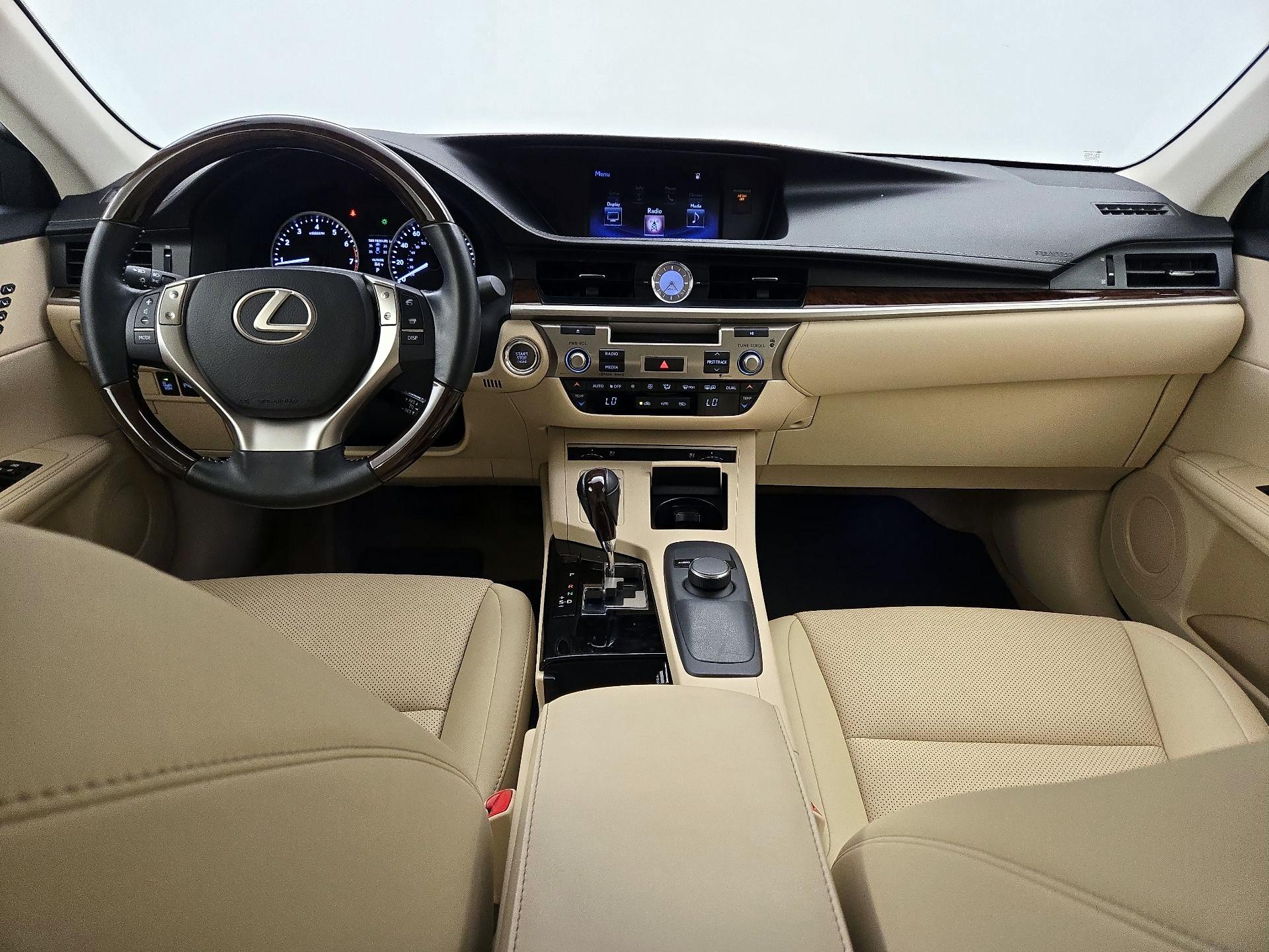 Thumbnail: 2015 Lexus ES - 9