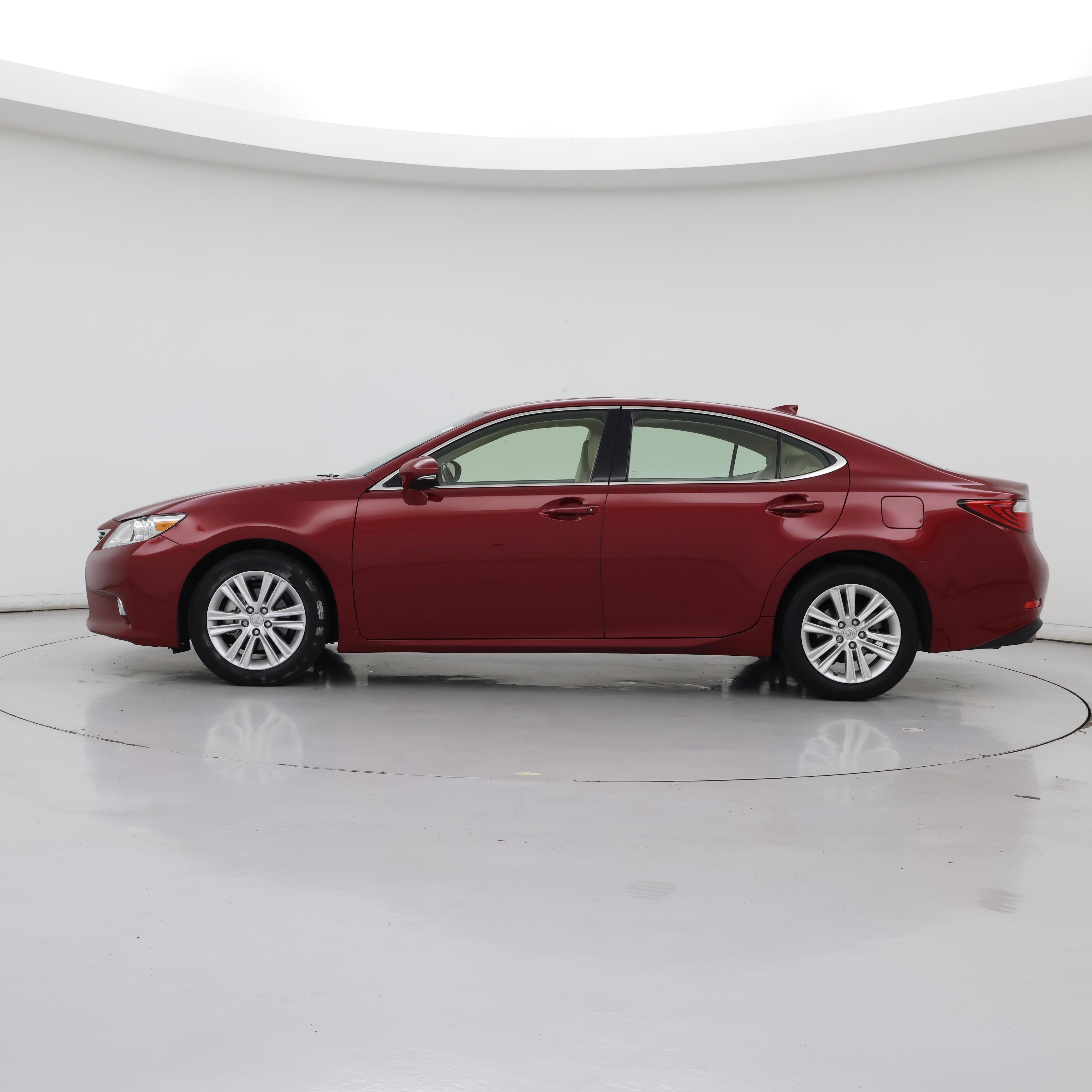 Thumbnail: 2015 Lexus ES - 3