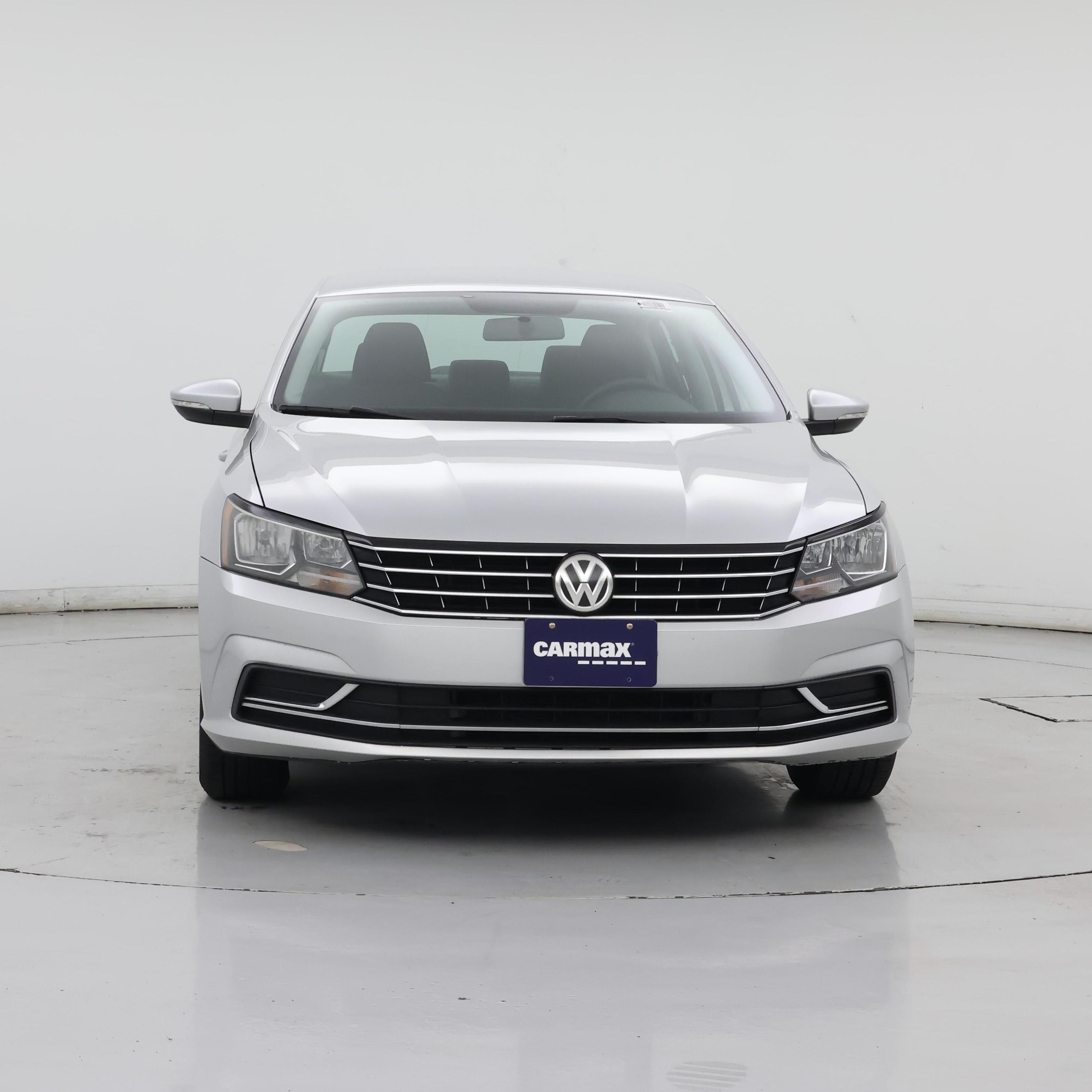 Thumbnail: 2017 Volkswagen Passat - 5