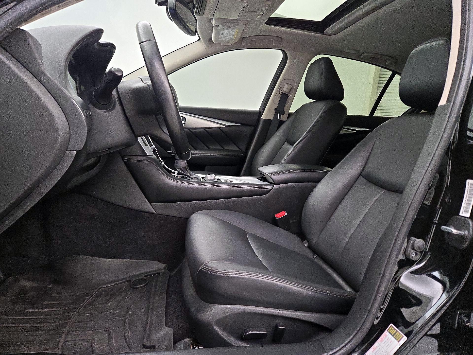 Thumbnail: 2020 INFINITI Q50 - 11