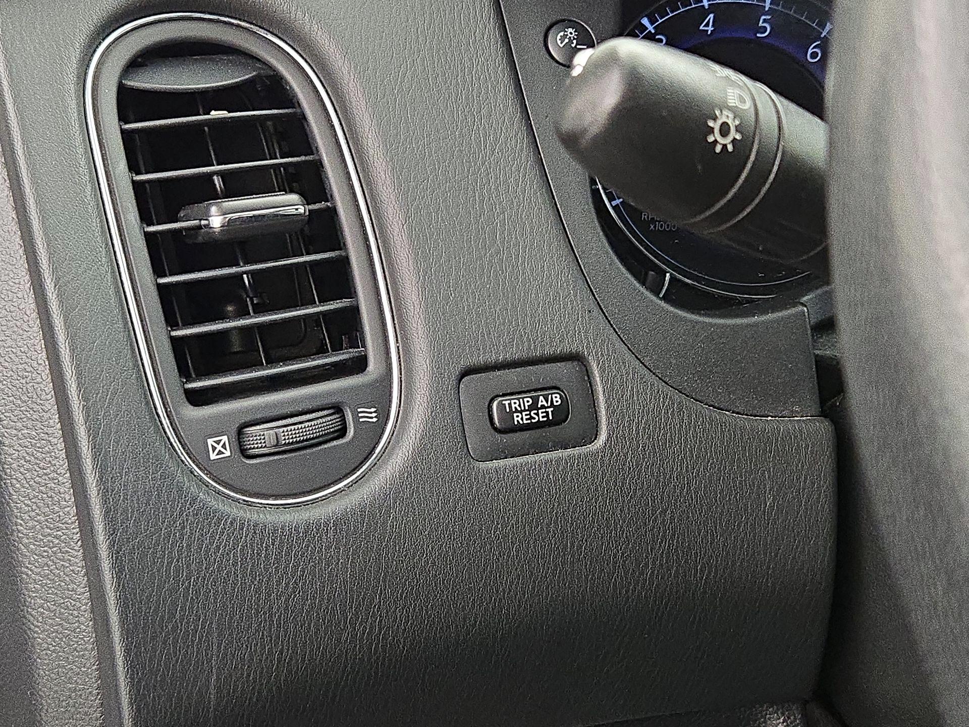 Thumbnail: 2017 INFINITI QX50 - 13