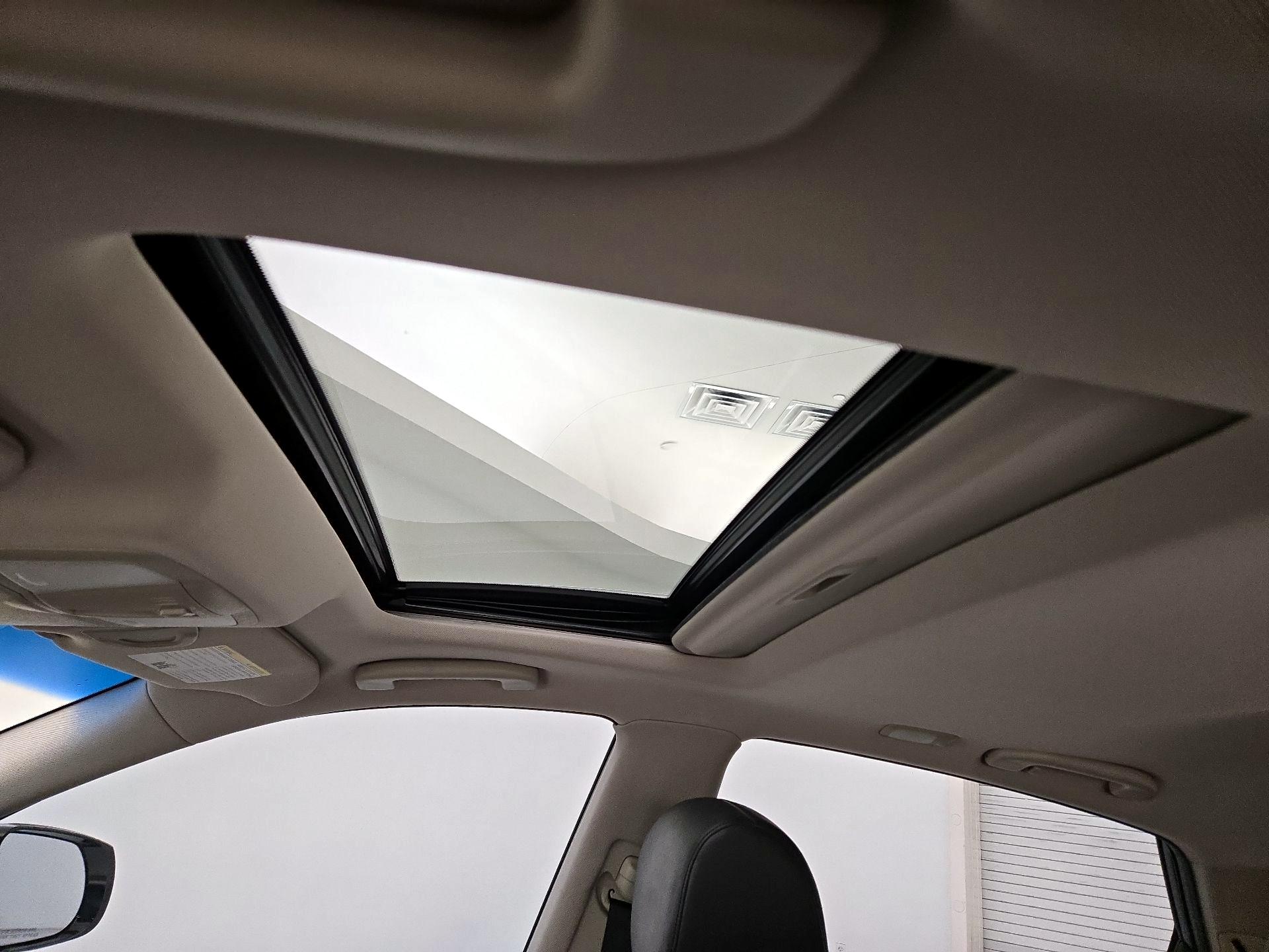 Thumbnail: 2017 INFINITI QX50 - 20