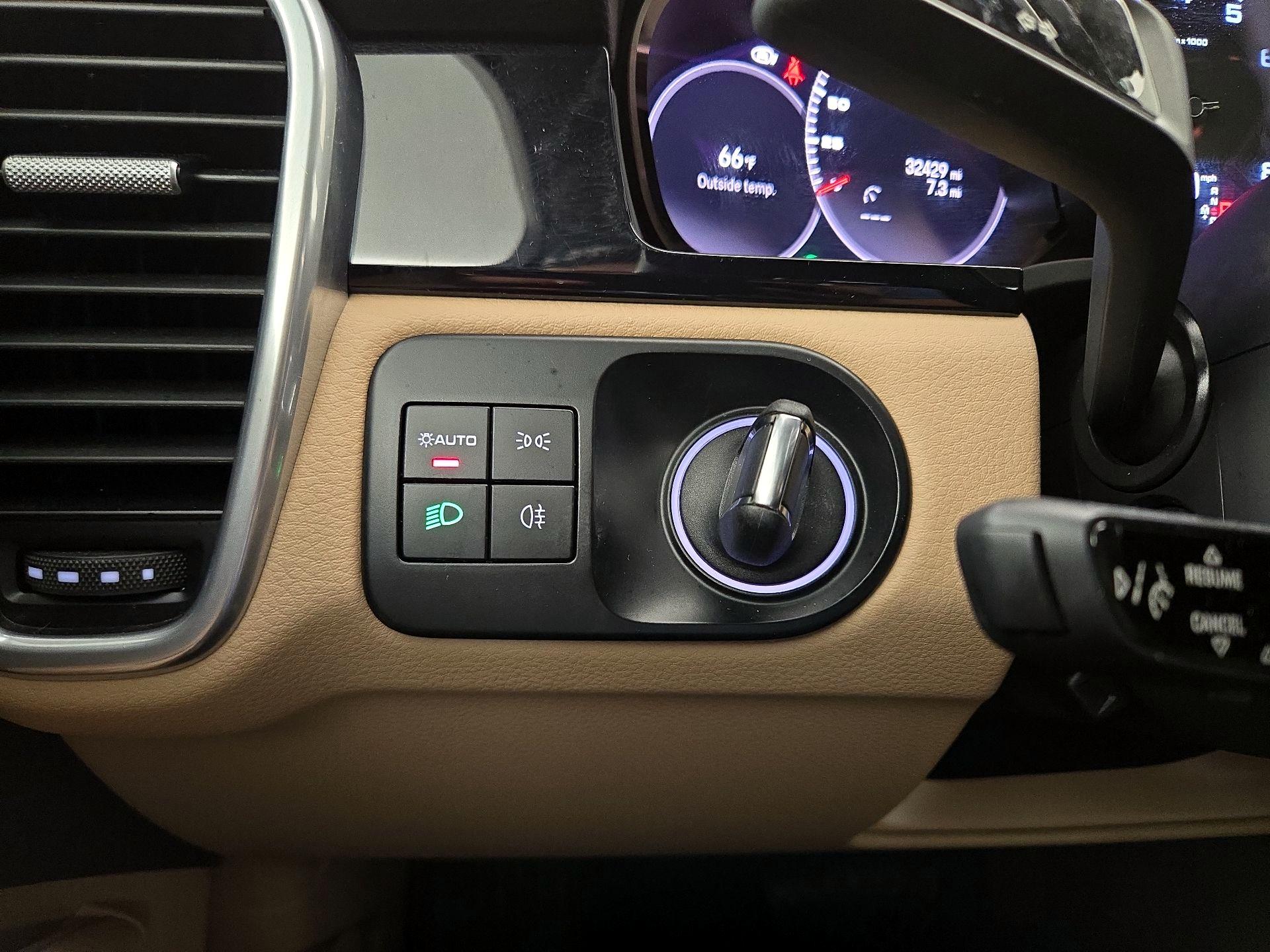 Thumbnail: 2023 Porsche Cayenne - 13