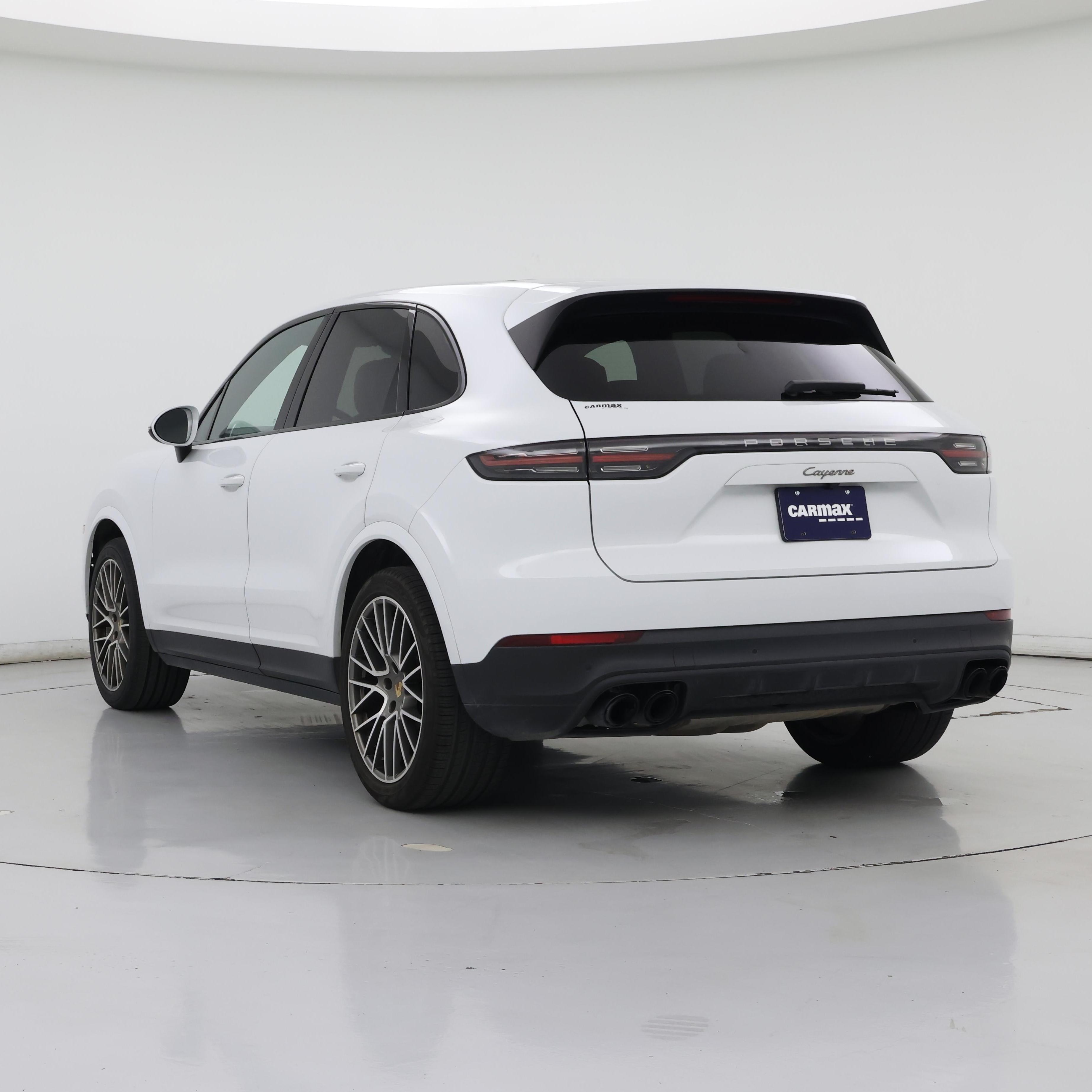 Thumbnail: 2023 Porsche Cayenne - 2